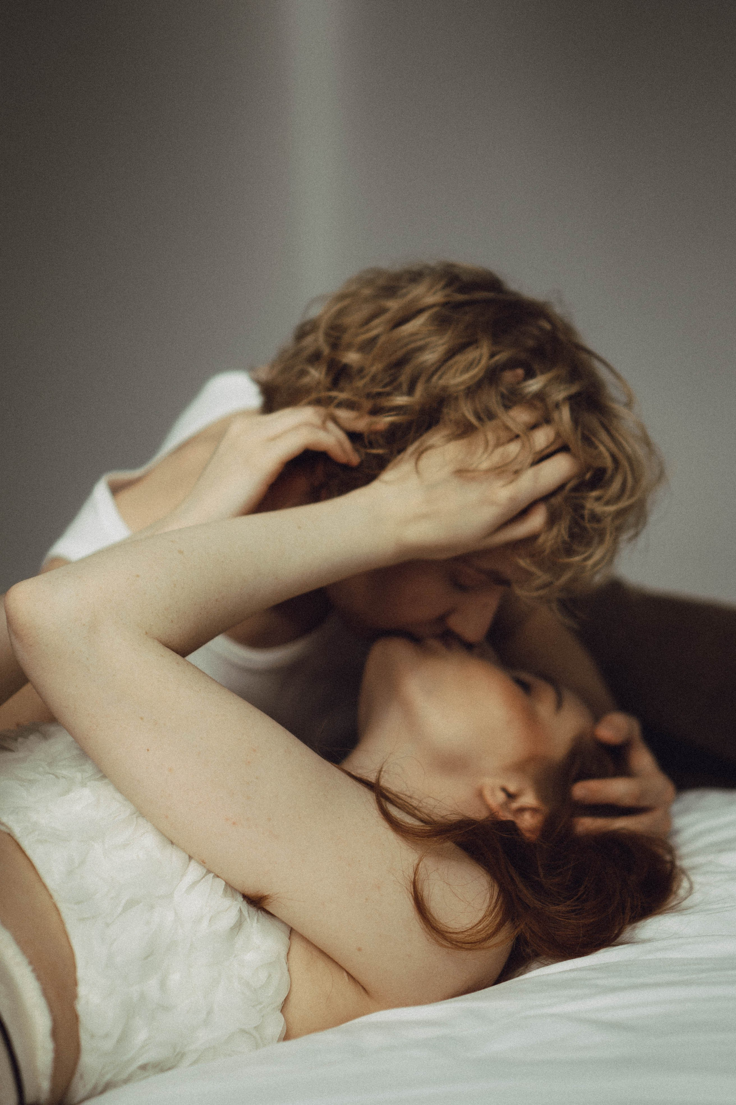 СВАДЕБНАЯ СЬЕМКА В ОТЕЛЕ. СБОРЫ ЖЕНИХА И НЕВЕСТЫ И ТАКЖЕ ТОР И ПОДГОТОВКА К ПРОГУЛКЕ. Профессиональный фотограф, Санкт-Петербург — Виктория Богомолова