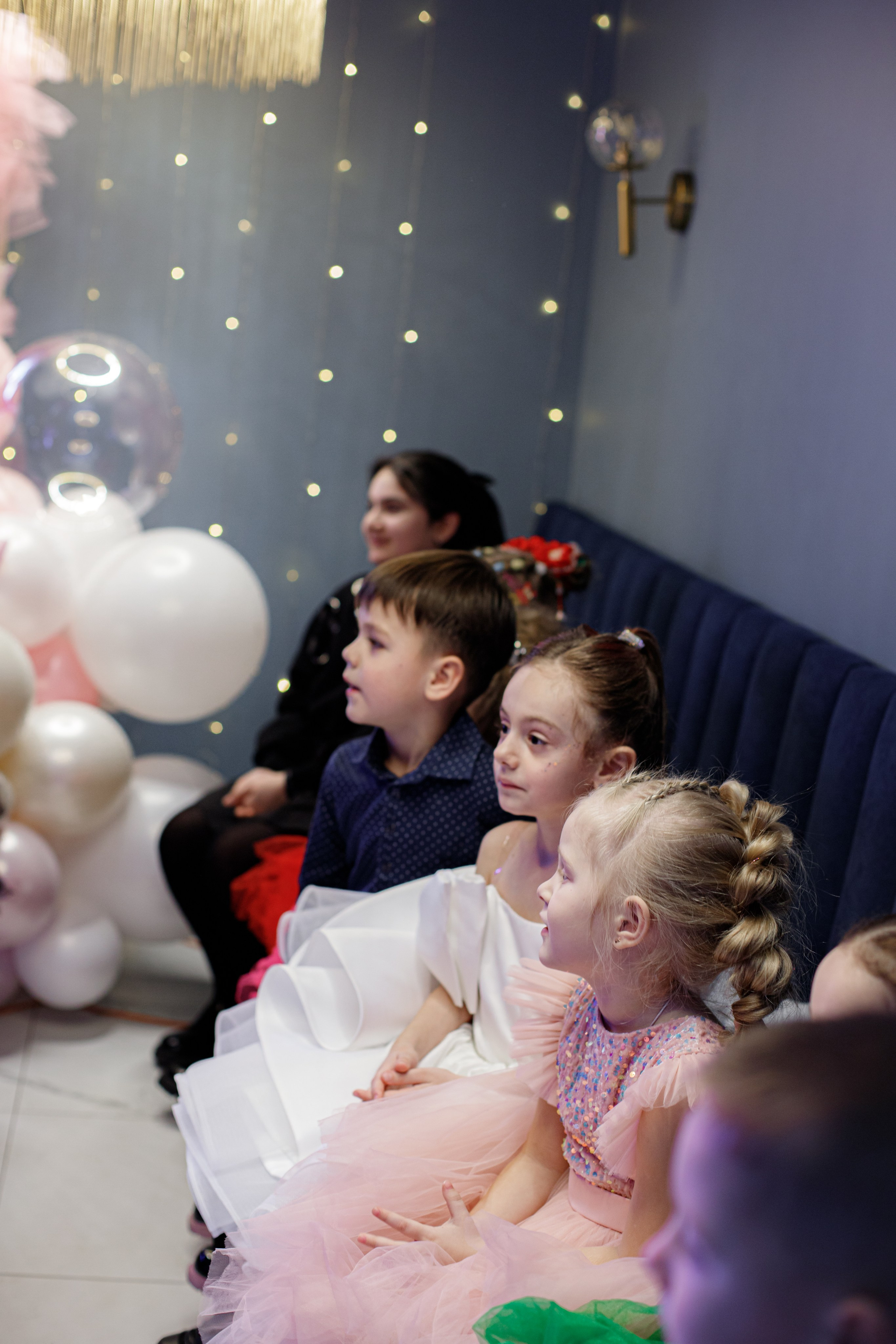 ASIA'S BIRTHDAY PARTY. Photokarish