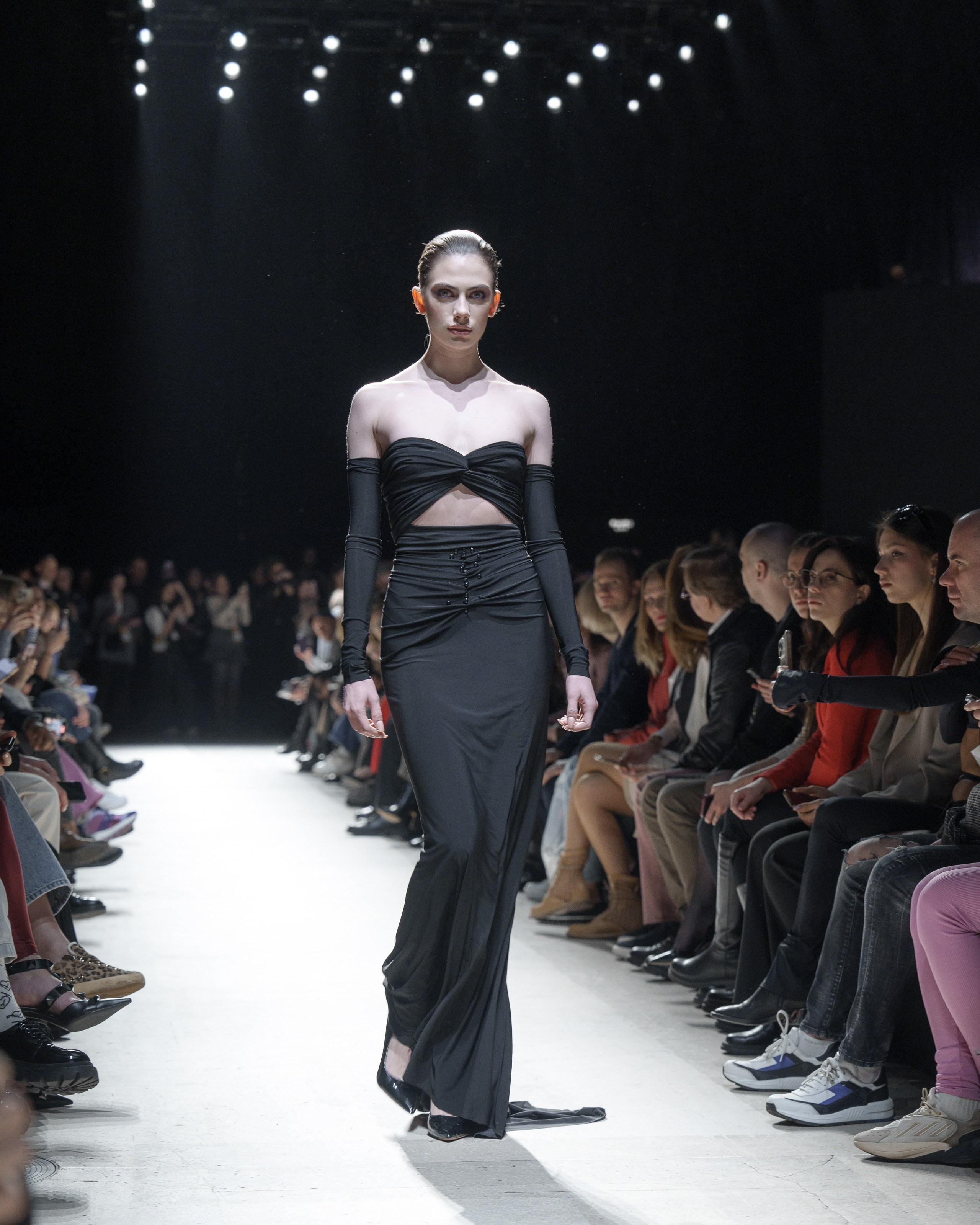 Moscow Fashion Week 2025 весна. Фотограф Николай Прокофьев модельные тесты в Москве