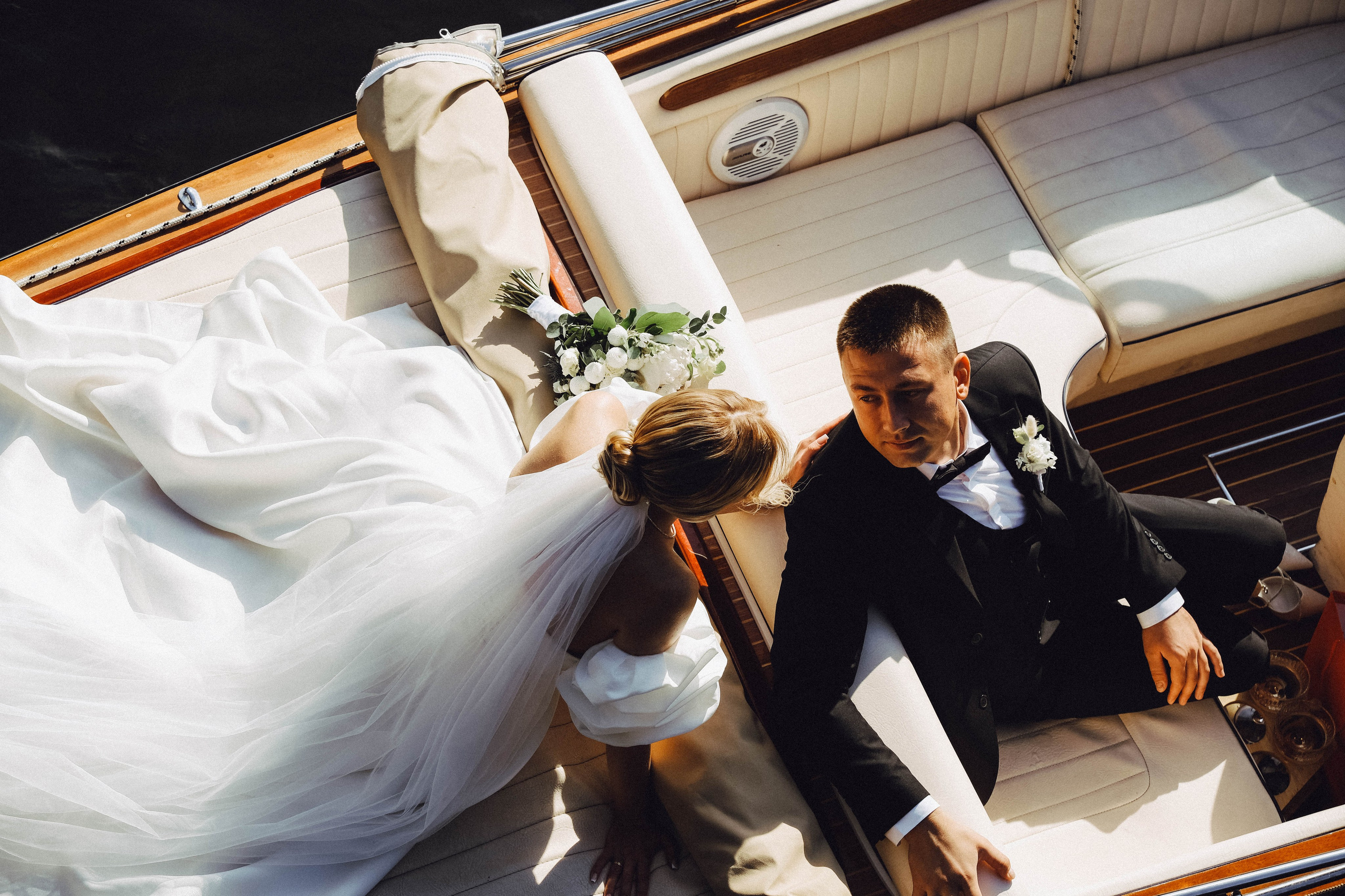 СВАДЕБГНАЯ ПРОГУЛКА ПО КАНАЛ САНКТ-ПЕТЕРБУРГА НА КАТЕРЕ. Профессиональный фотограф, Санкт-Петербург — Виктория Богомолова