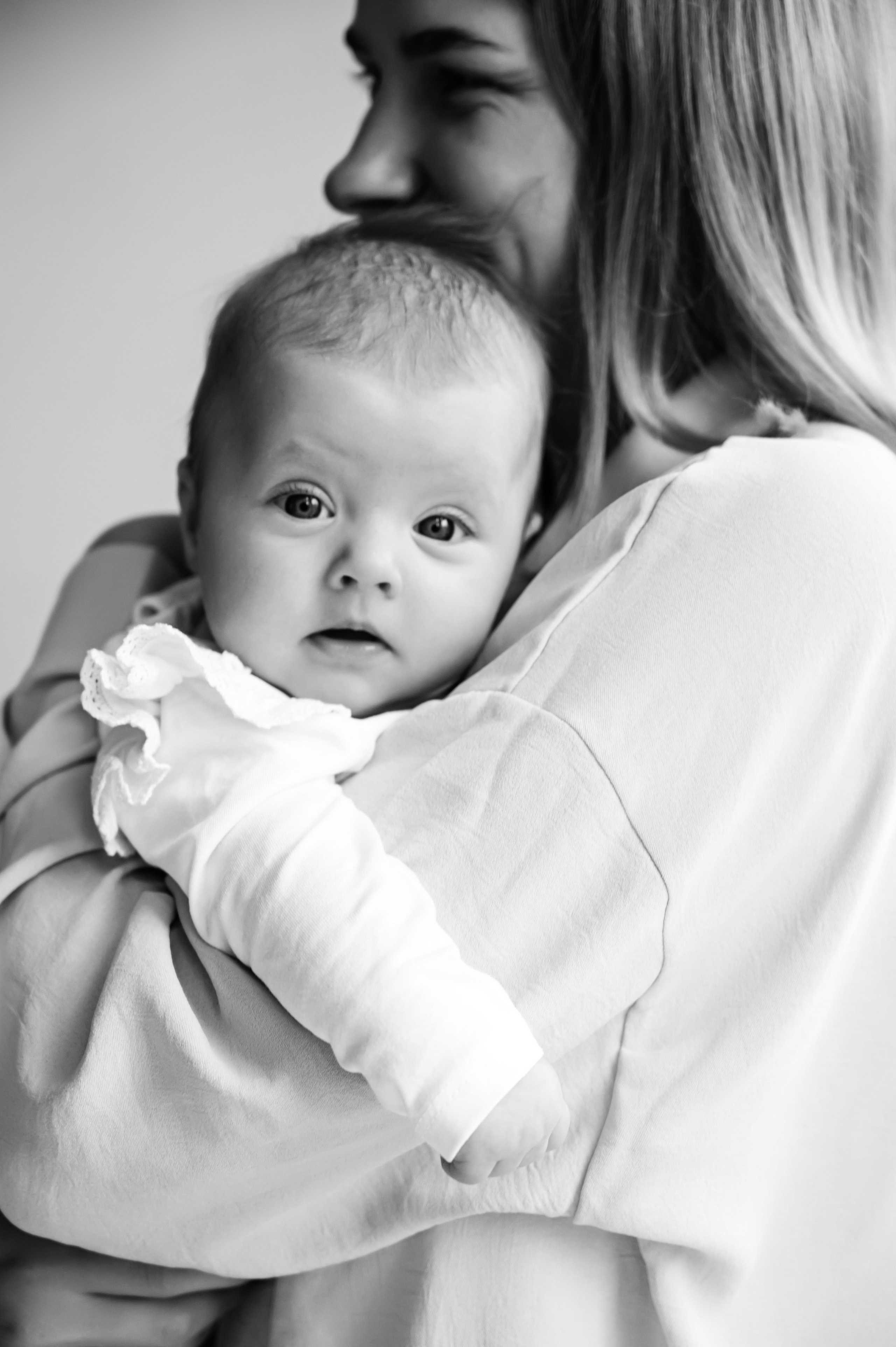 Полина. Профессиональный фотограф беременности в СПБ. Стильные фотосессии беременности в стиле минимализм и классическая фотография