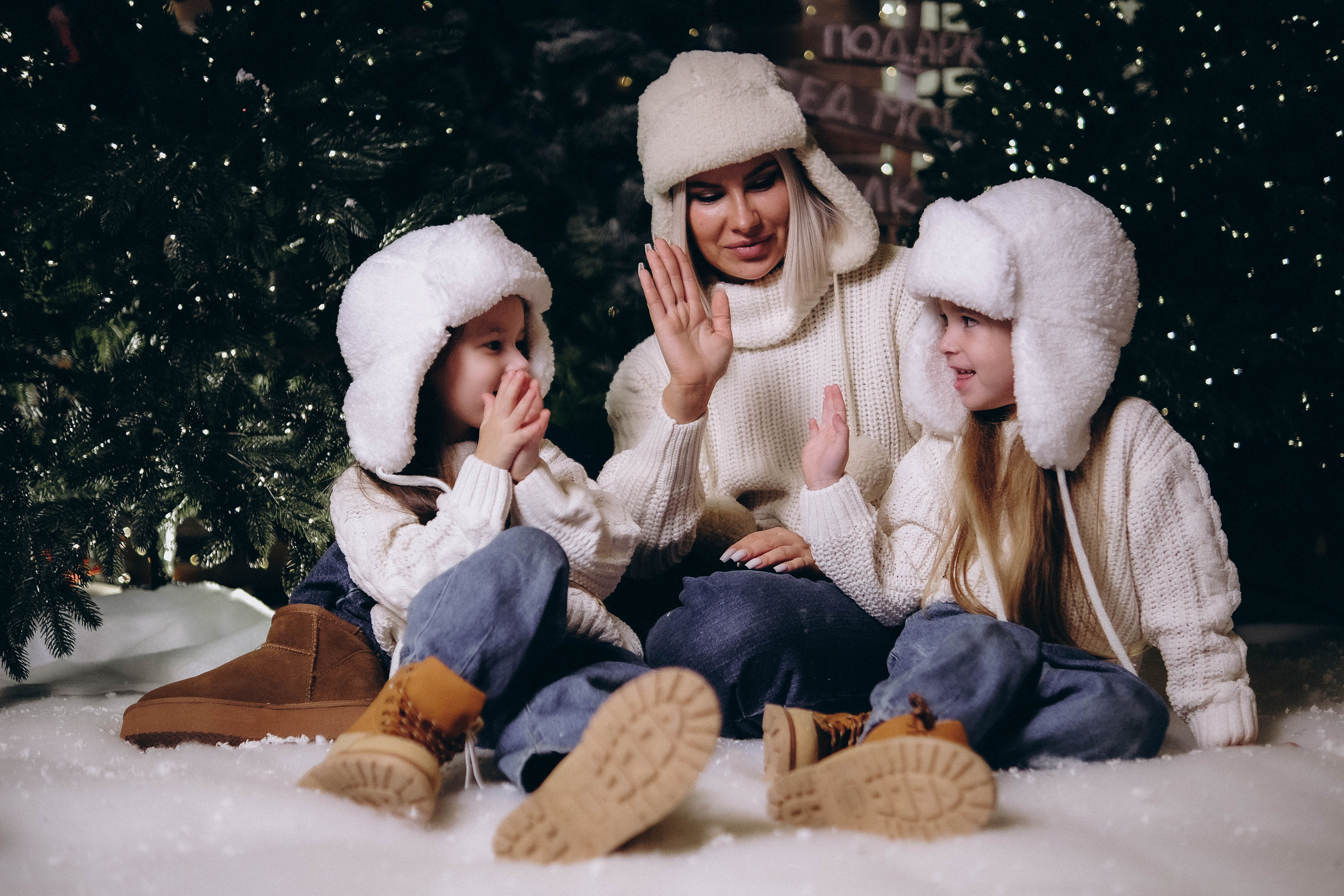 Новогодняя в студии. Главная