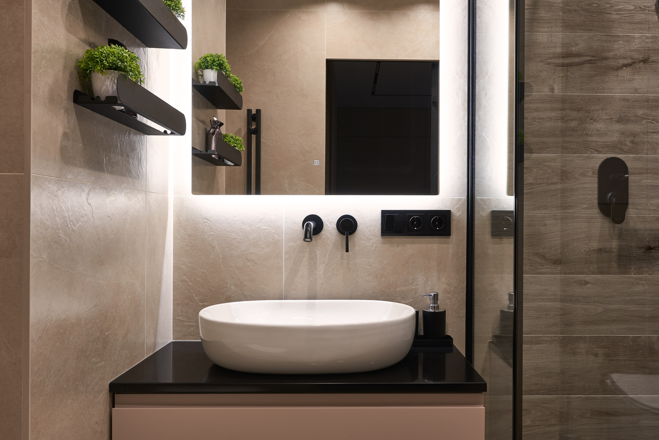 КВАРТИРА | НАБ. ЧЕРНОЙ РЕЧКИ. Интерьерный и архитектурный фотограф в Сочи МАКСИМ КСЕНЗОВ