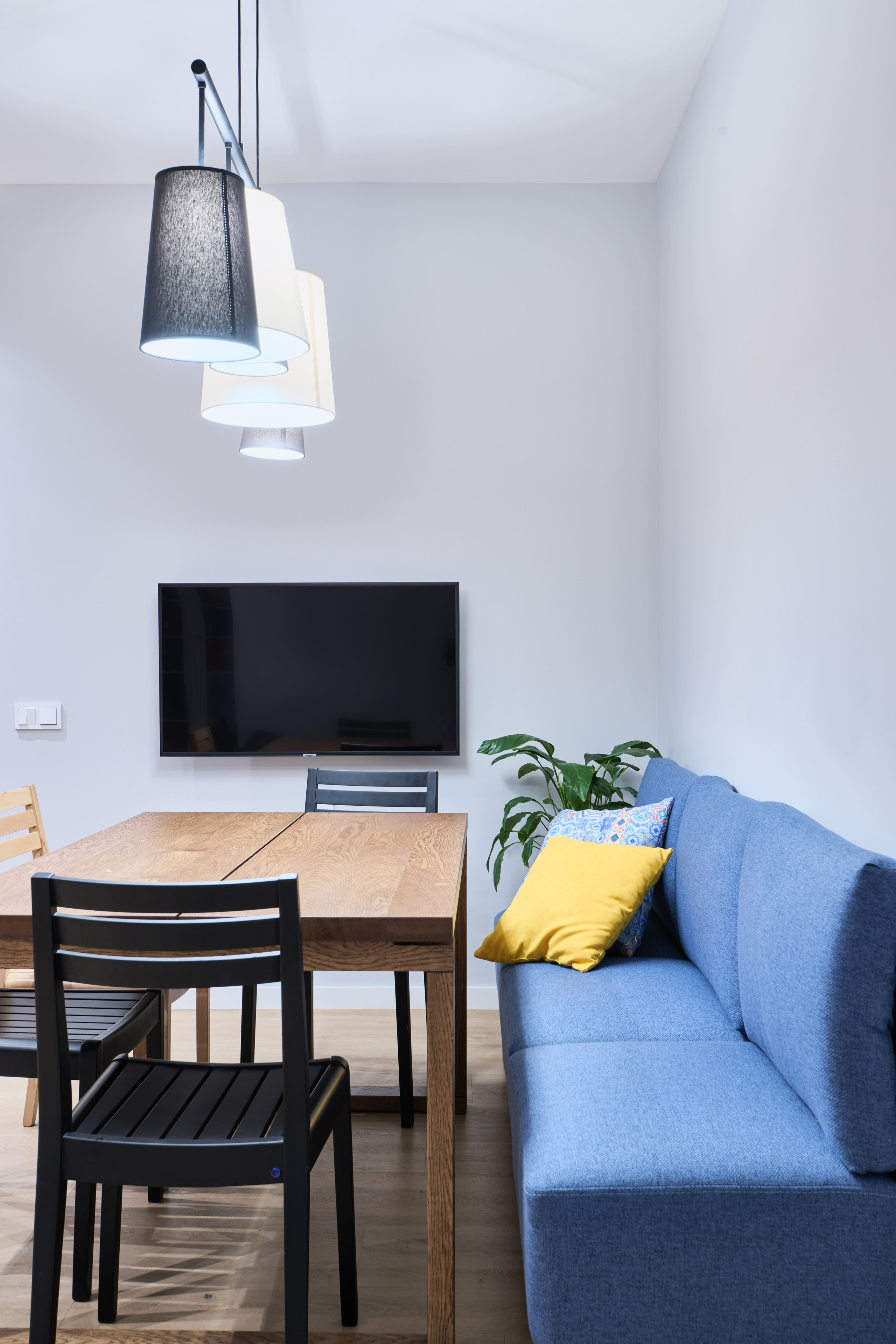 На улице Юных Ленинцев. Никита Хохловский фото и видео продакшн