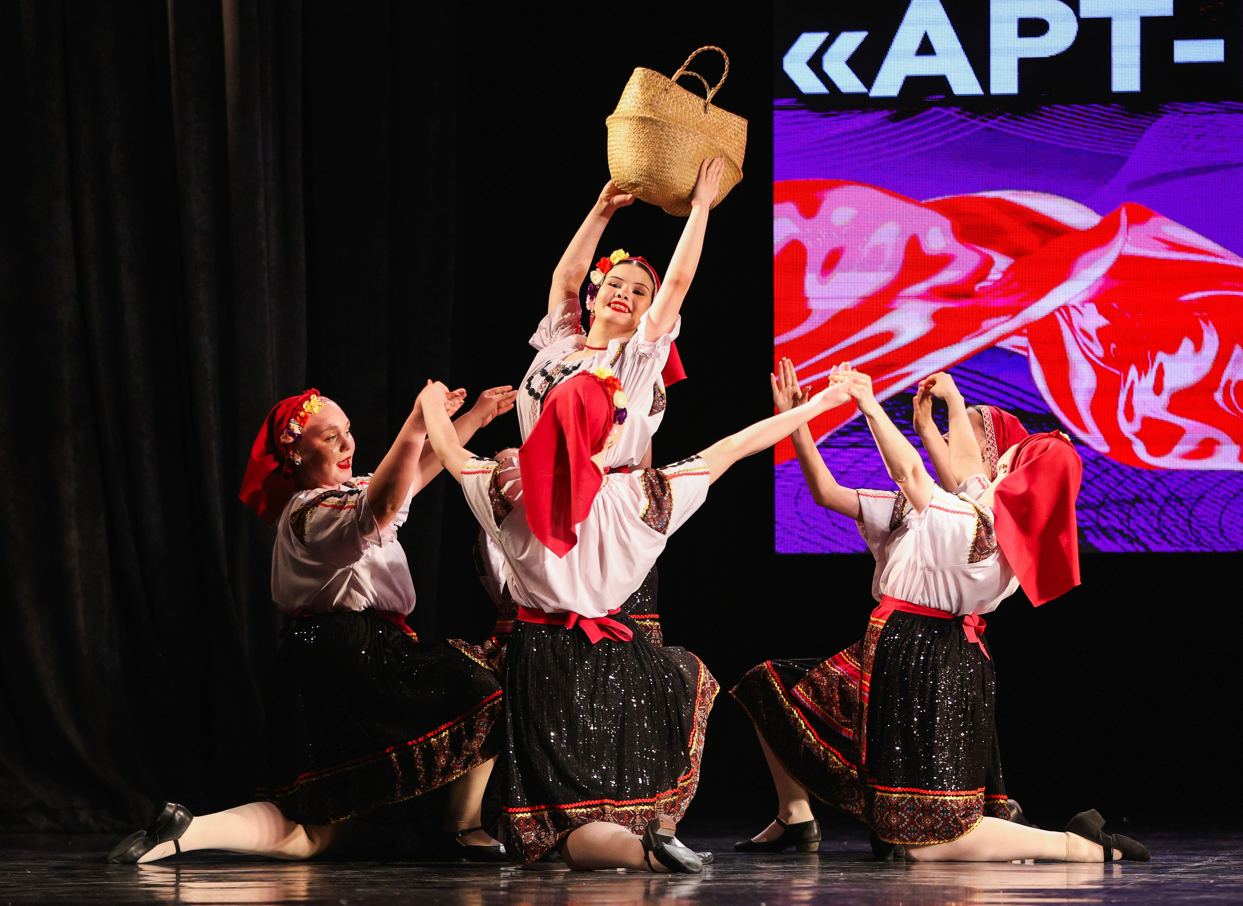 06.04.2025 Фестиваль хореографического искусства «АРТ-КОМПАС. УРАЛ» г. Екб. Медиастудия Фото Концепт