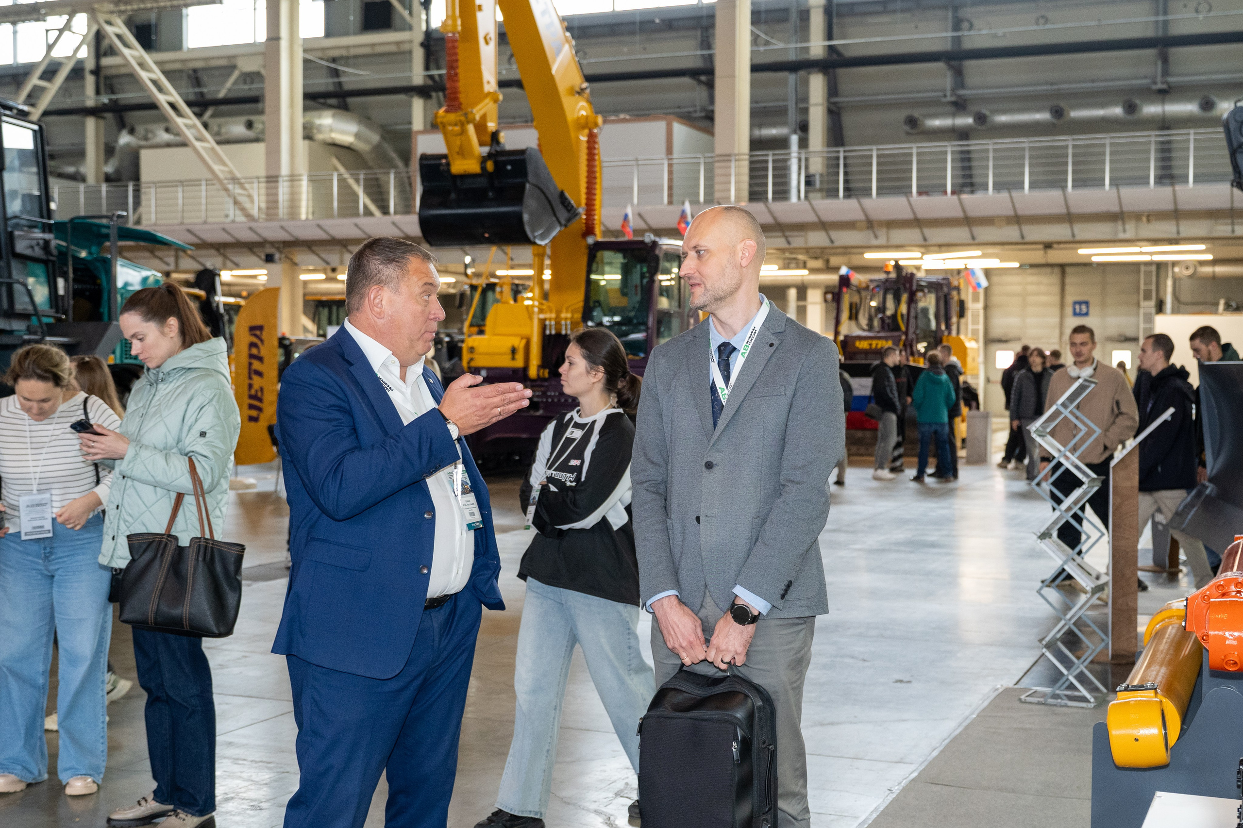 А8 Машины России 2025: Международная выставка специальной и коммерческой техники. Фотограф в Екатеринбурге Юрий Кутаев