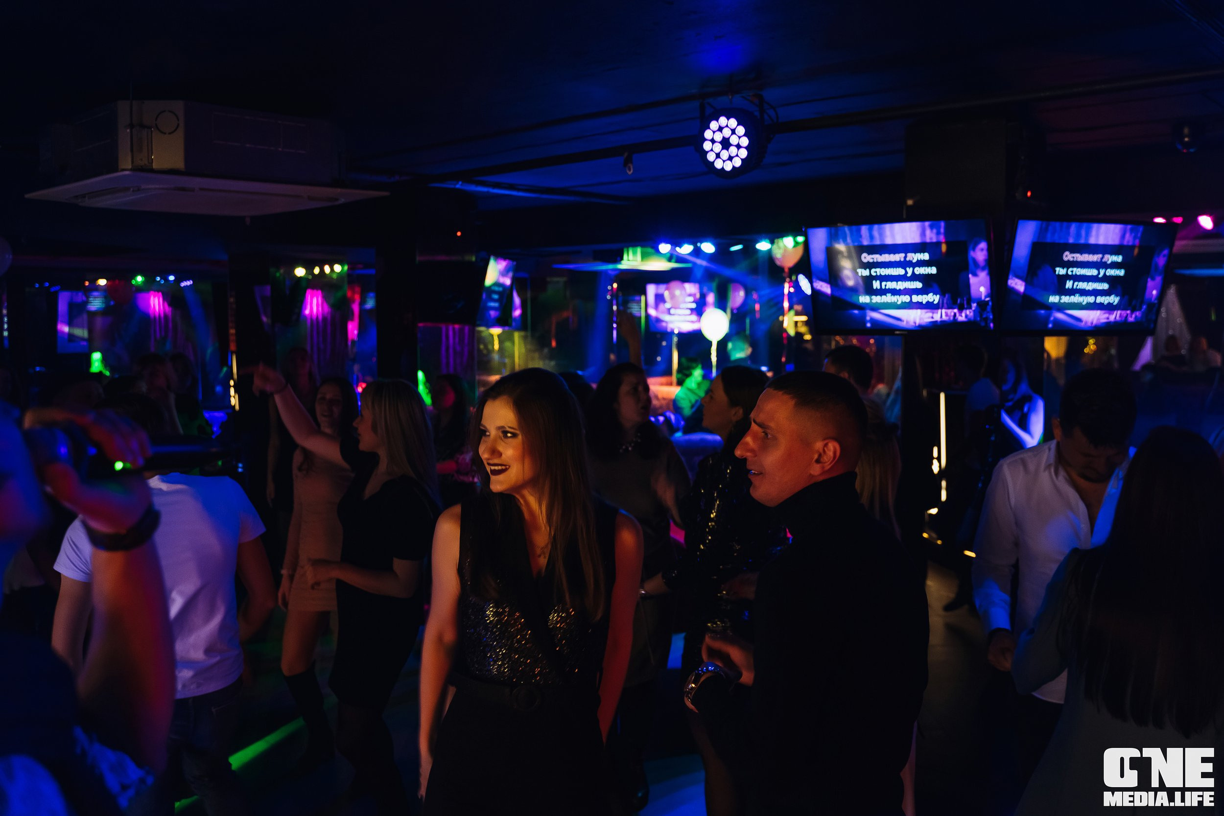 Фоторепортаж из караоке-клуба Эйфория. One Media Life: фоторепортажи, фотоотчеты с мероприятий и заведений