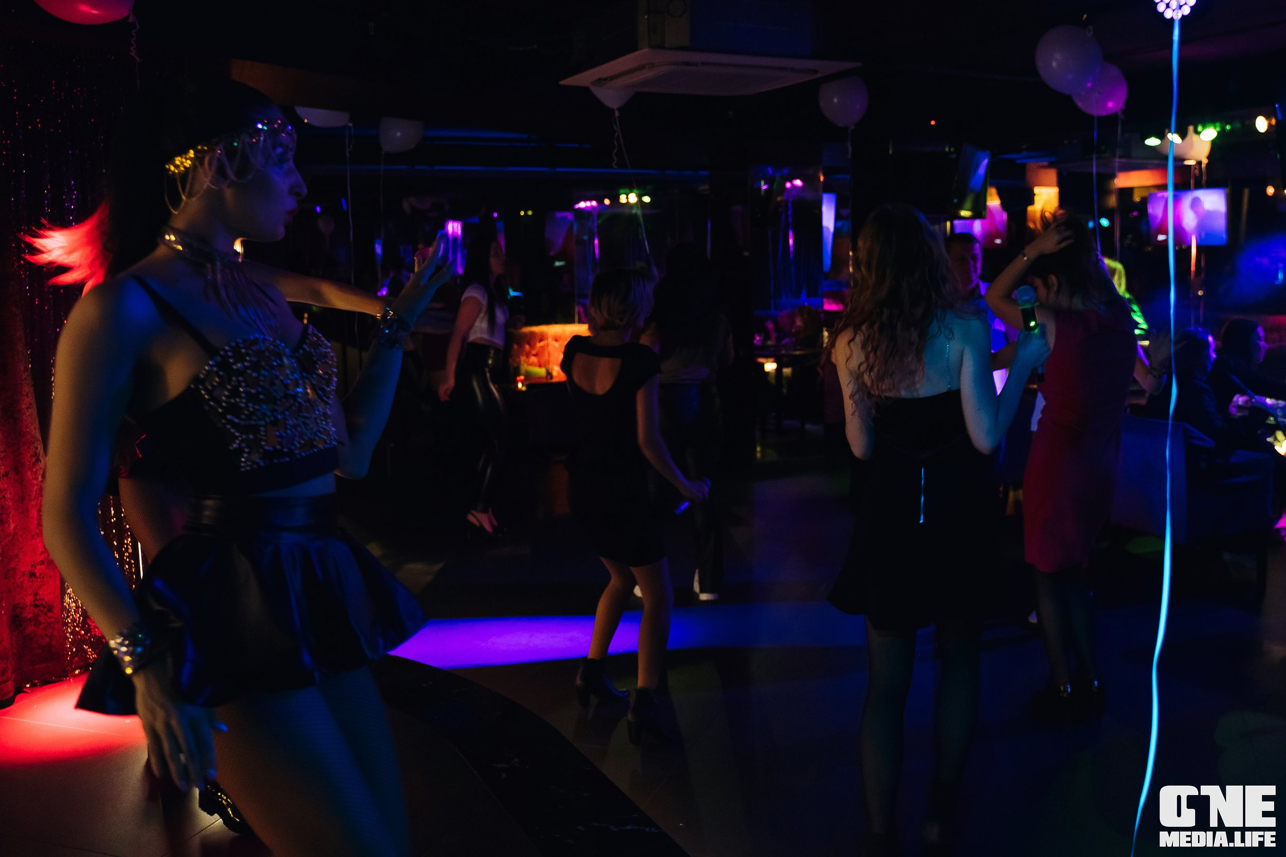 Фоторепортаж из караоке-клуба Эйфория. One Media Life: фоторепортажи, фотоотчеты с мероприятий и заведений