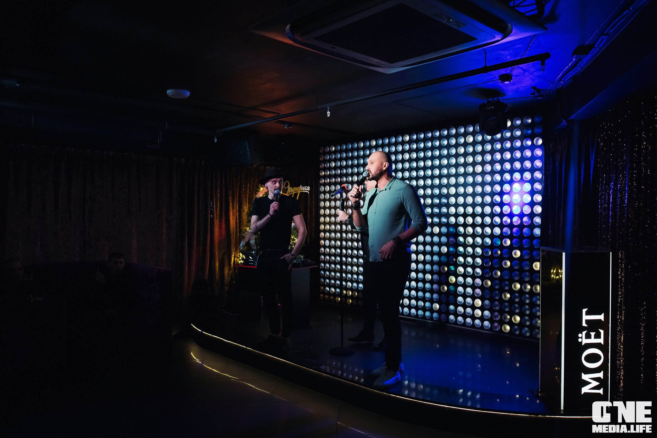 Фоторепортаж из караоке-клуба Эйфория. One Media Life: фоторепортажи, фотоотчеты с мероприятий и заведений