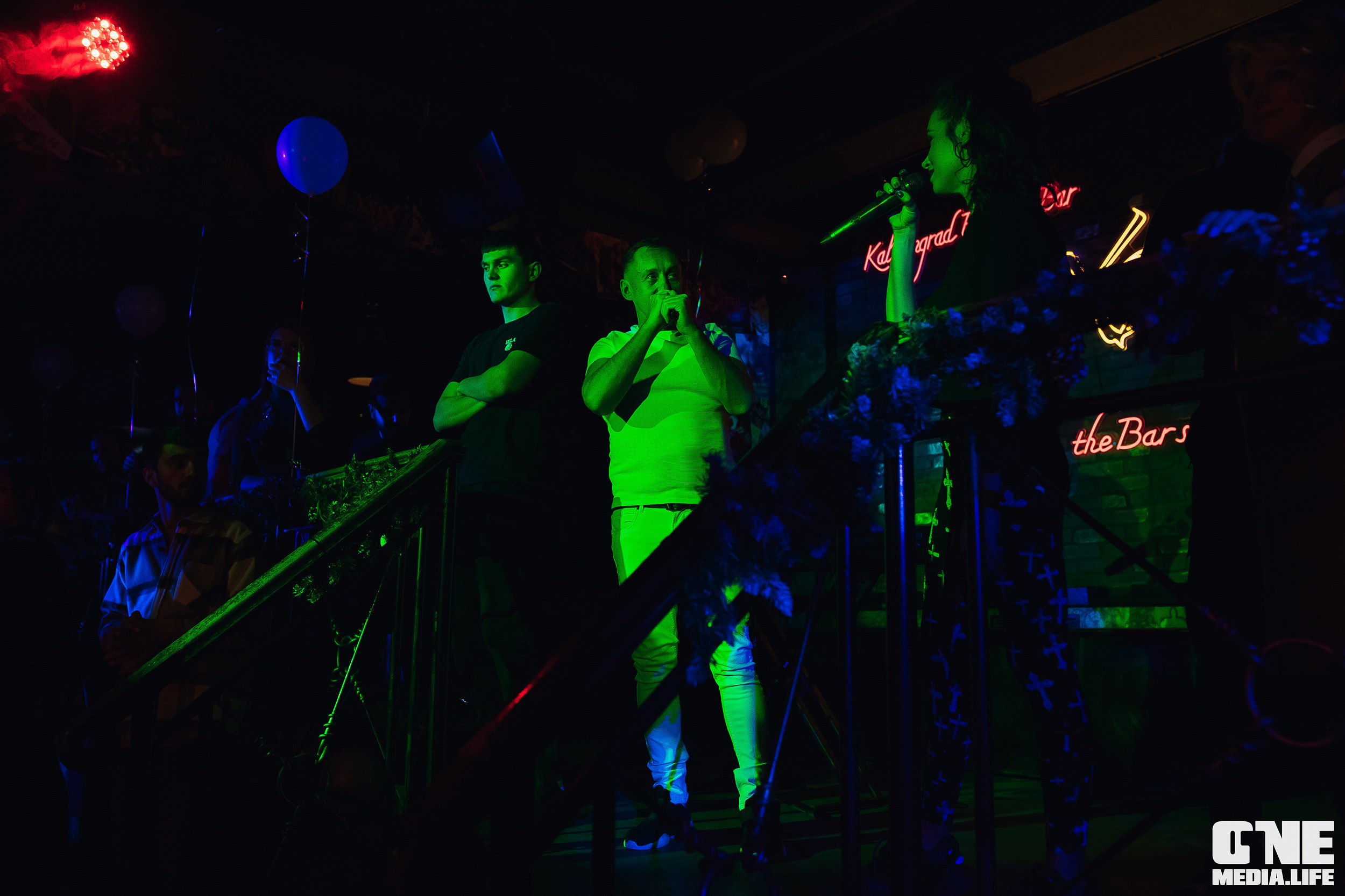 Фоторепортаж из экстрим бара XxxX. One Media Life: фоторепортажи, фотоотчеты с мероприятий и заведений