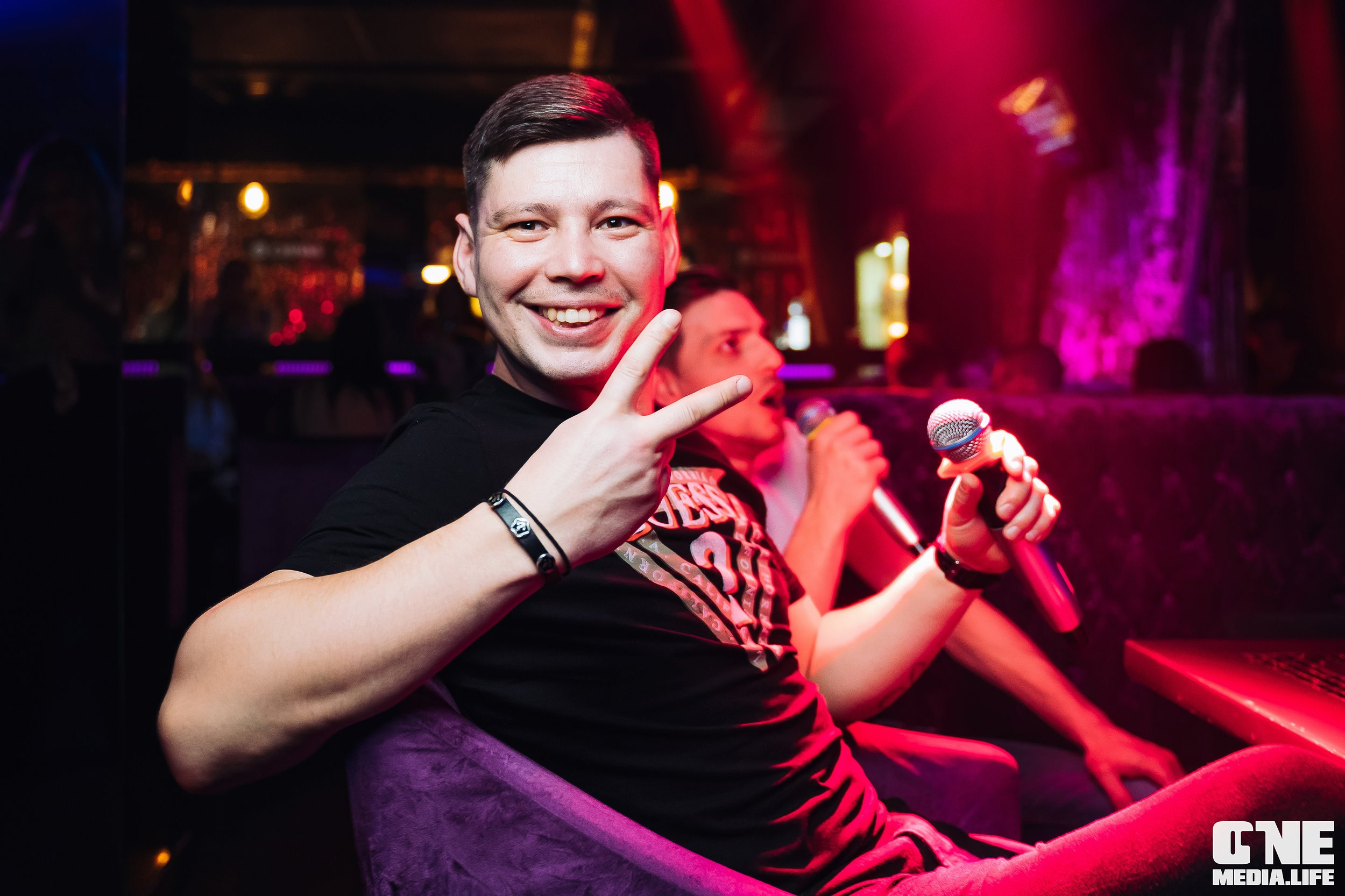 Фоторепортаж из караоке-клуба Эйфория. One Media Life: фоторепортажи, фотоотчеты с мероприятий и заведений