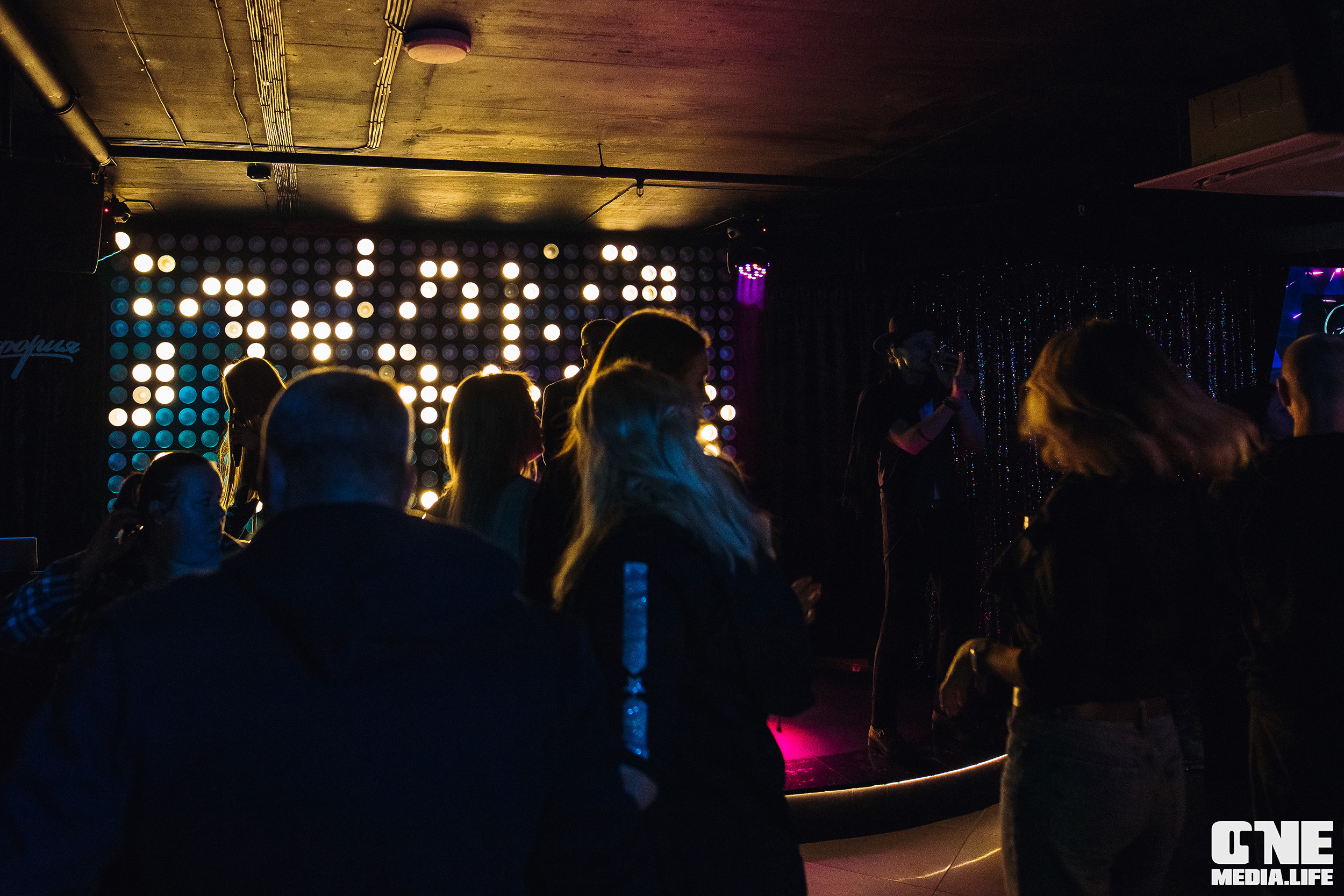 Фоторепортаж из караоке-клуба Эйфория. One Media Life: фоторепортажи, фотоотчеты с мероприятий и заведений