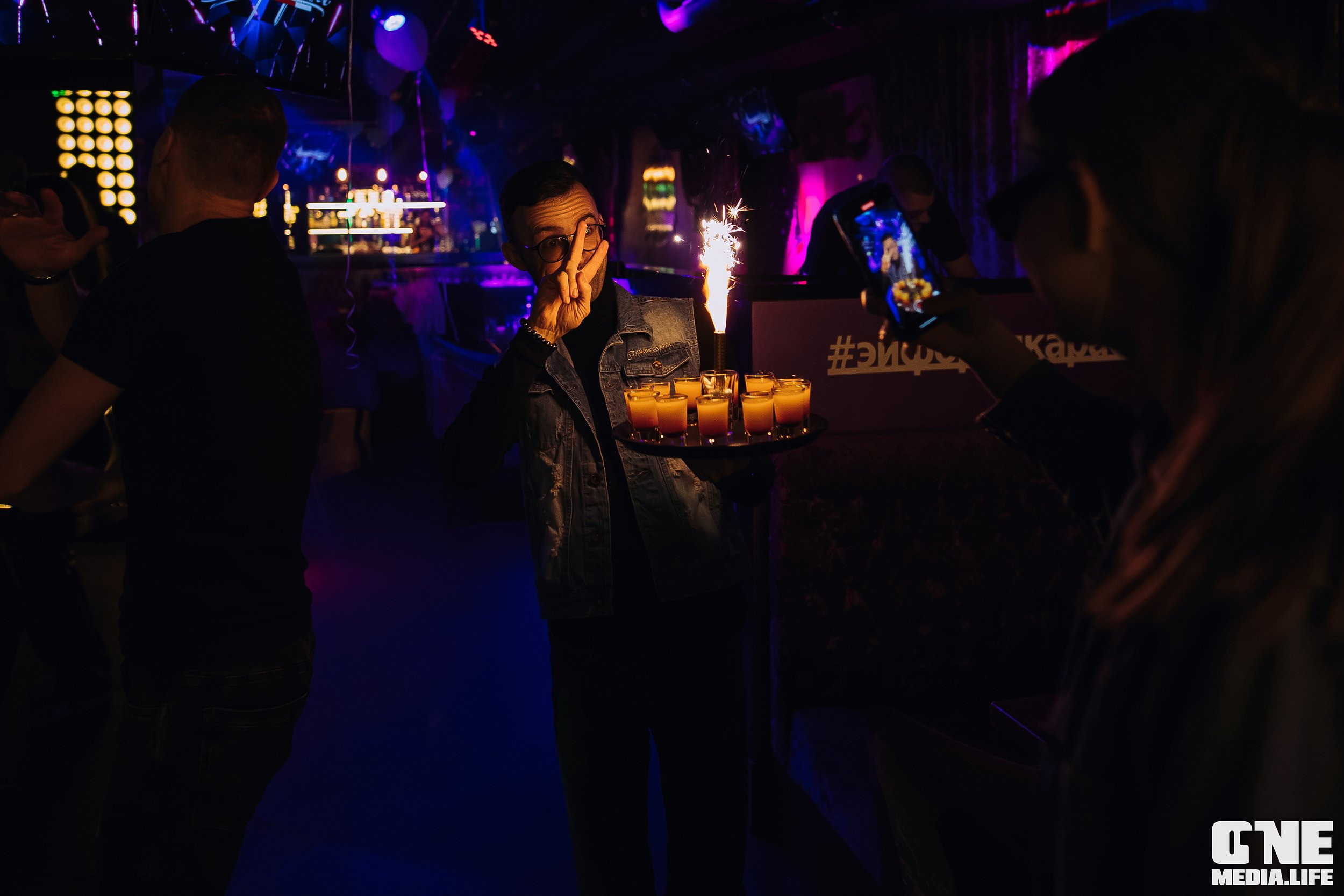 Фоторепортаж из караоке-клуба Эйфория. One Media Life: фоторепортажи, фотоотчеты с мероприятий и заведений