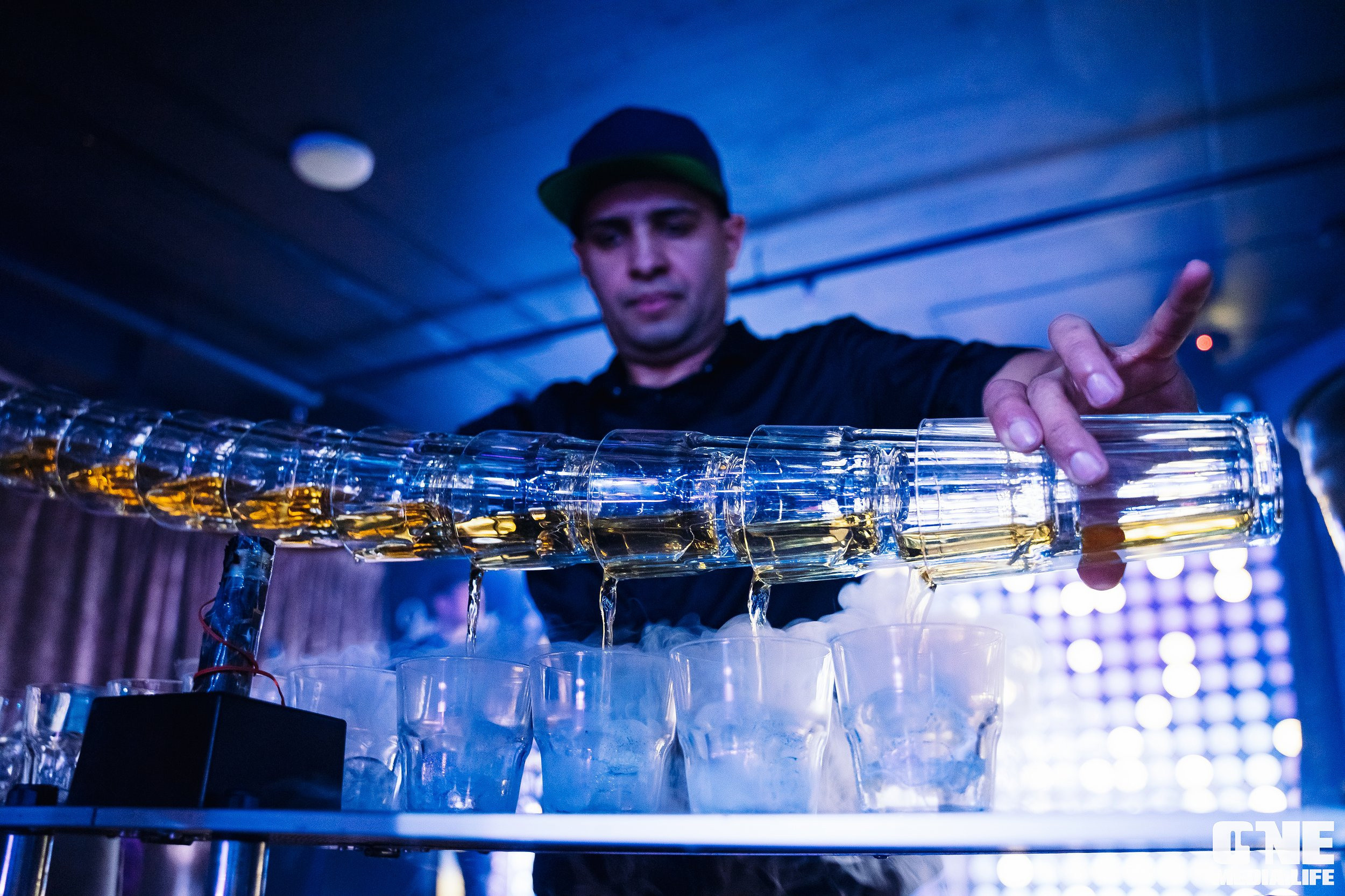 Фоторепортаж из караоке-клуба Эйфория. One Media Life: фоторепортажи, фотоотчеты с мероприятий и заведений