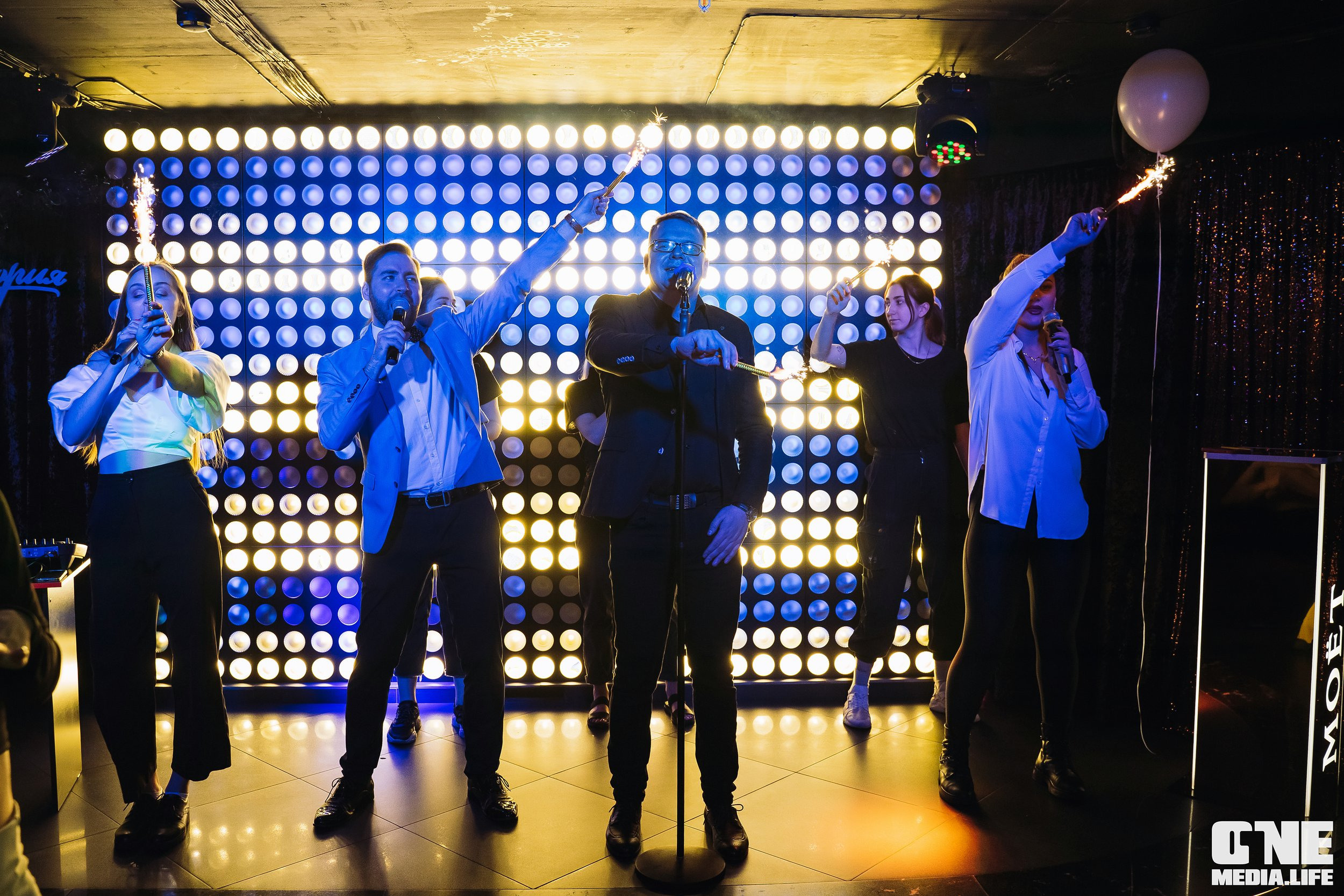 Фоторепортаж из караоке-клуба Эйфория. One Media Life: фоторепортажи, фотоотчеты с мероприятий и заведений