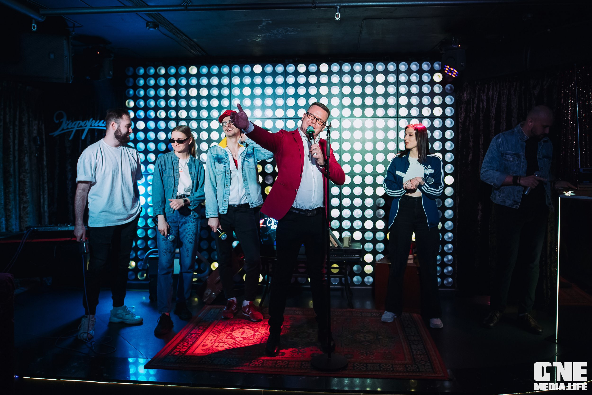 Фоторепортаж из караоке-клуба Эйфория. One Media Life: фоторепортажи, фотоотчеты с мероприятий и заведений
