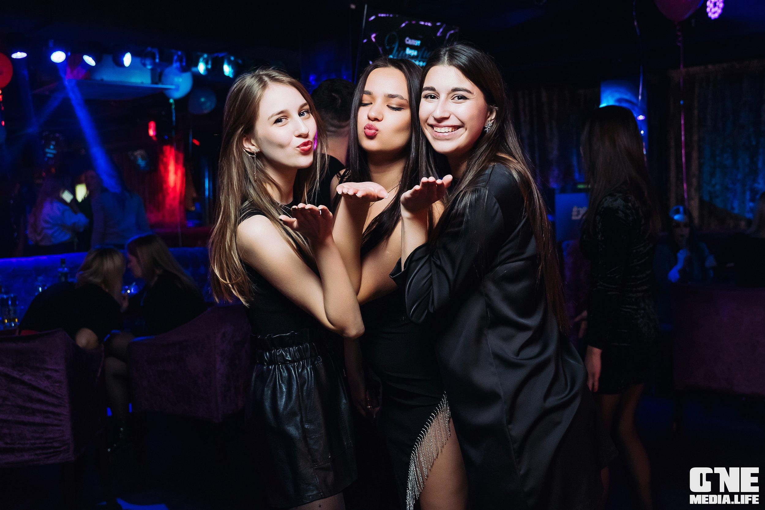 Фоторепортаж из караоке-клуба Эйфория. One Media Life: фоторепортажи, фотоотчеты с мероприятий и заведений