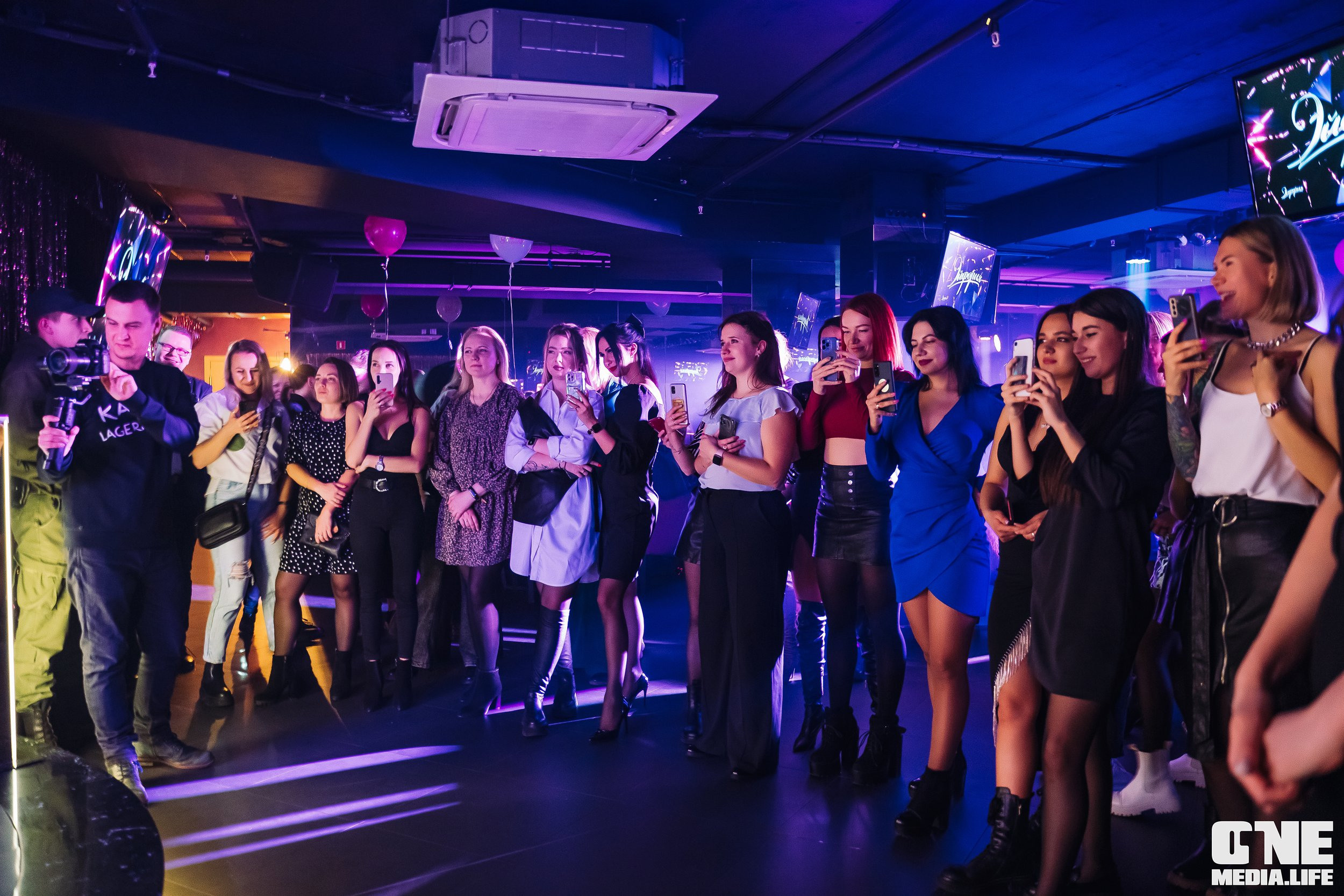 Фоторепортаж из караоке-клуба Эйфория. One Media Life: фоторепортажи, фотоотчеты с мероприятий и заведений