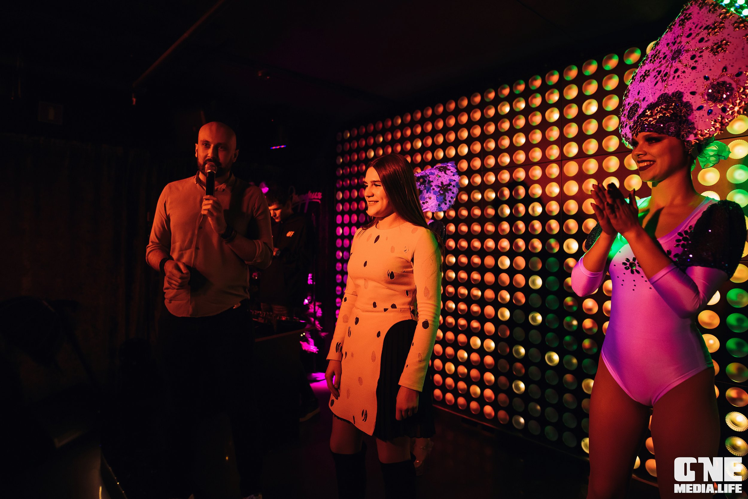 Фоторепортаж из караоке-клуба Эйфория. One Media Life: фоторепортажи, фотоотчеты с мероприятий и заведений