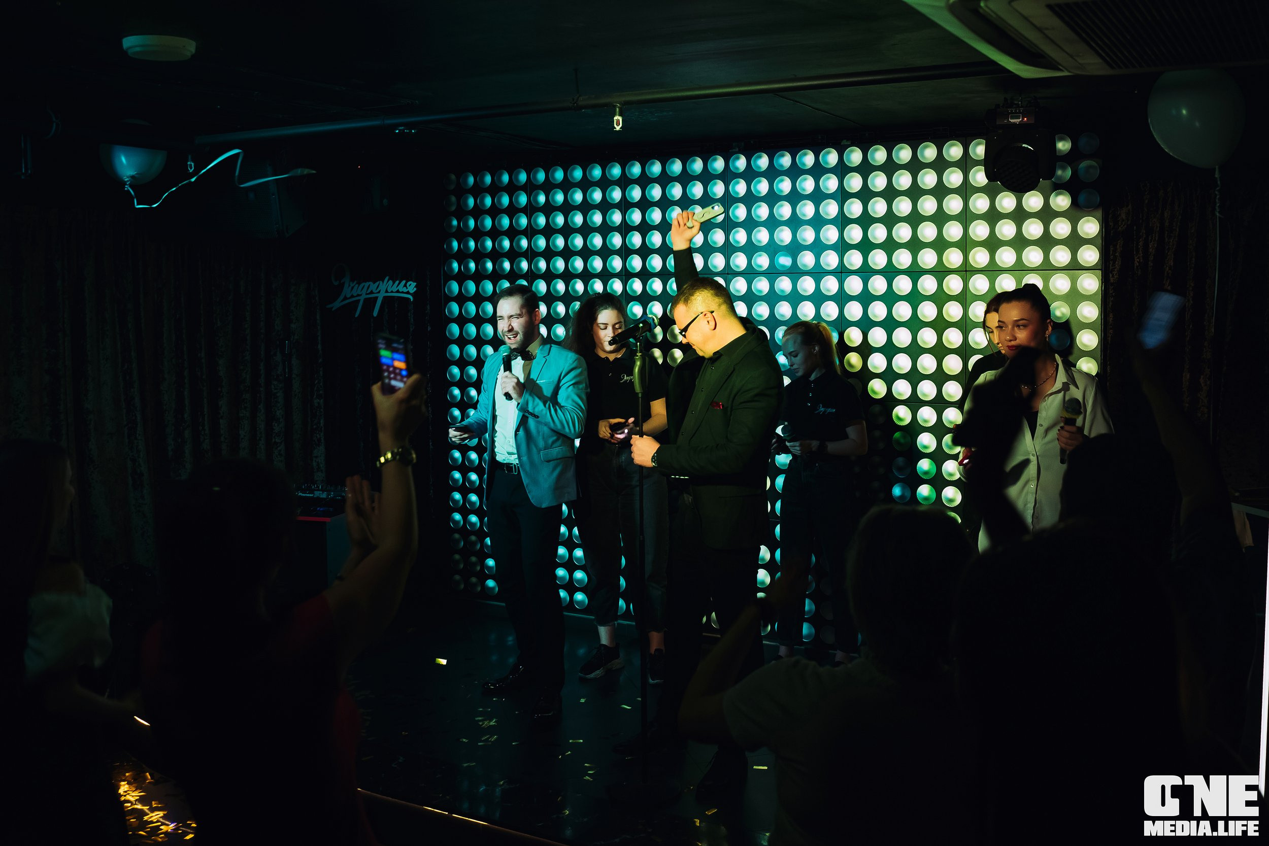 Фоторепортаж из караоке-клуба Эйфория. One Media Life: фоторепортажи, фотоотчеты с мероприятий и заведений