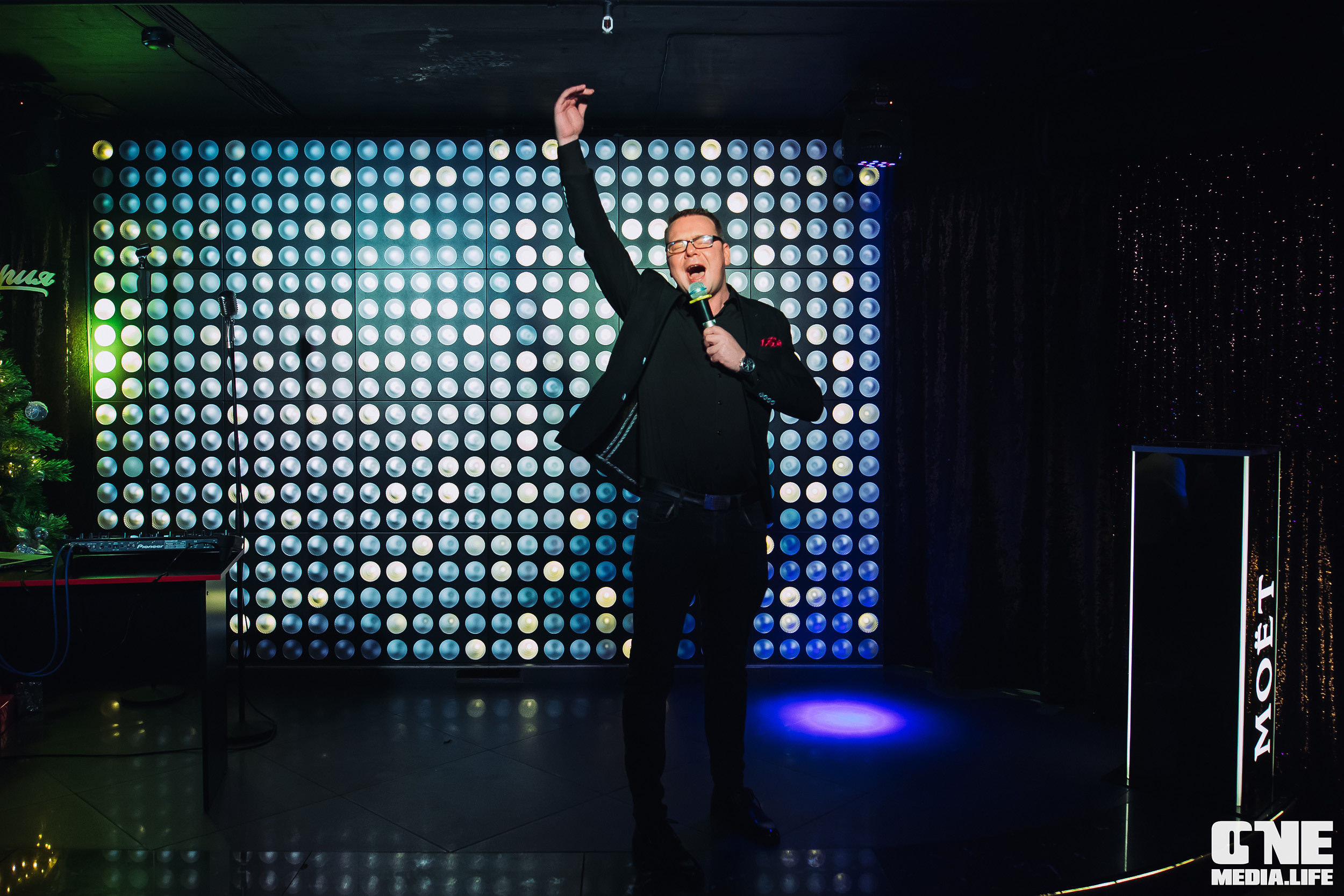 Фоторепортаж из караоке-клуба Эйфория. One Media Life: фоторепортажи, фотоотчеты с мероприятий и заведений