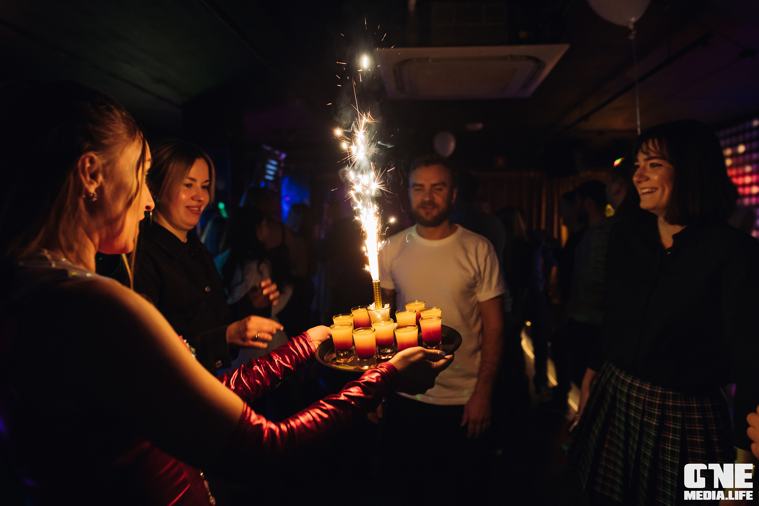 Фоторепортаж из караоке-клуба Эйфория. One Media Life: фоторепортажи, фотоотчеты с мероприятий и заведений