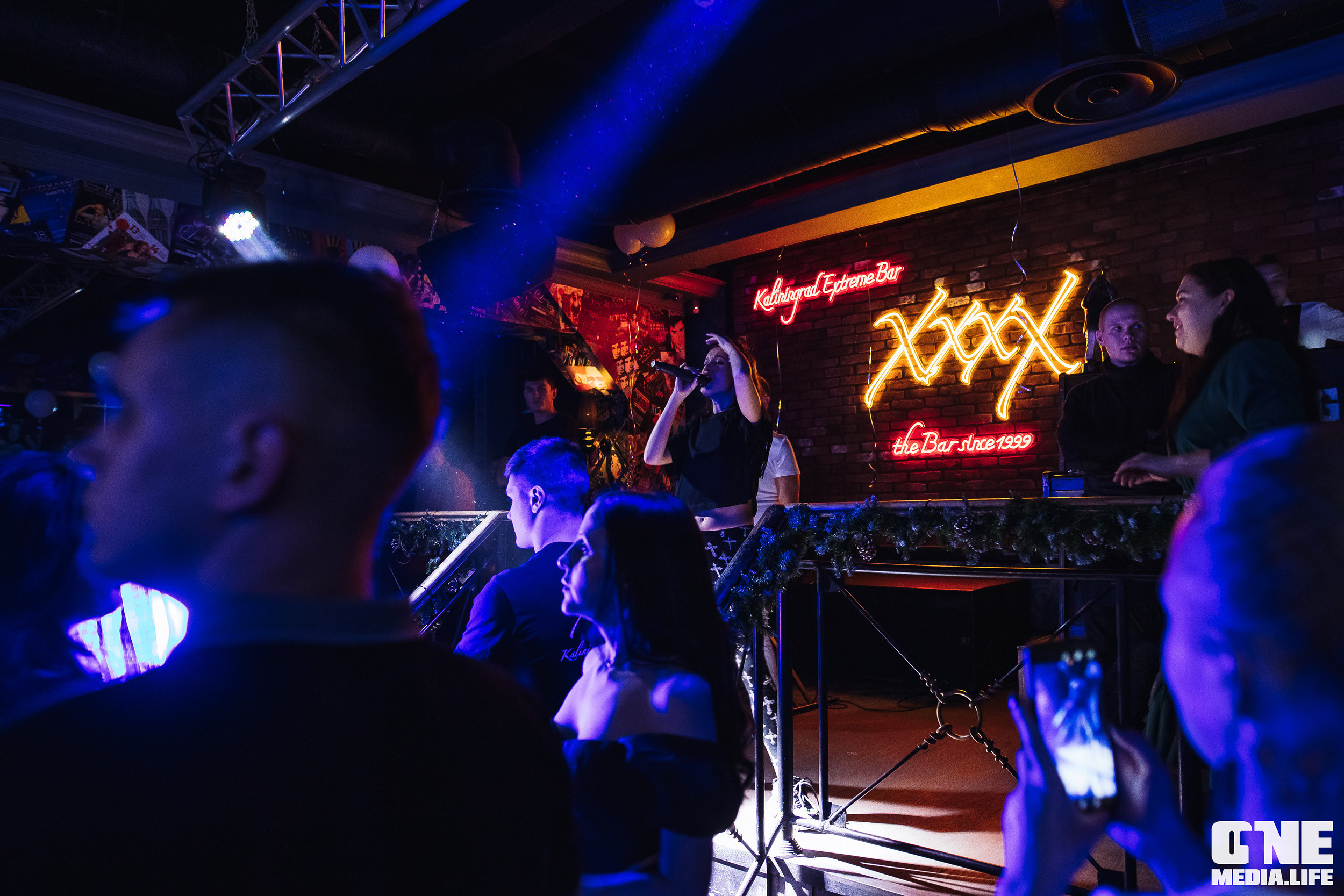 Фоторепортаж из экстрим бара XxxX. One Media Life: фоторепортажи, фотоотчеты с мероприятий и заведений