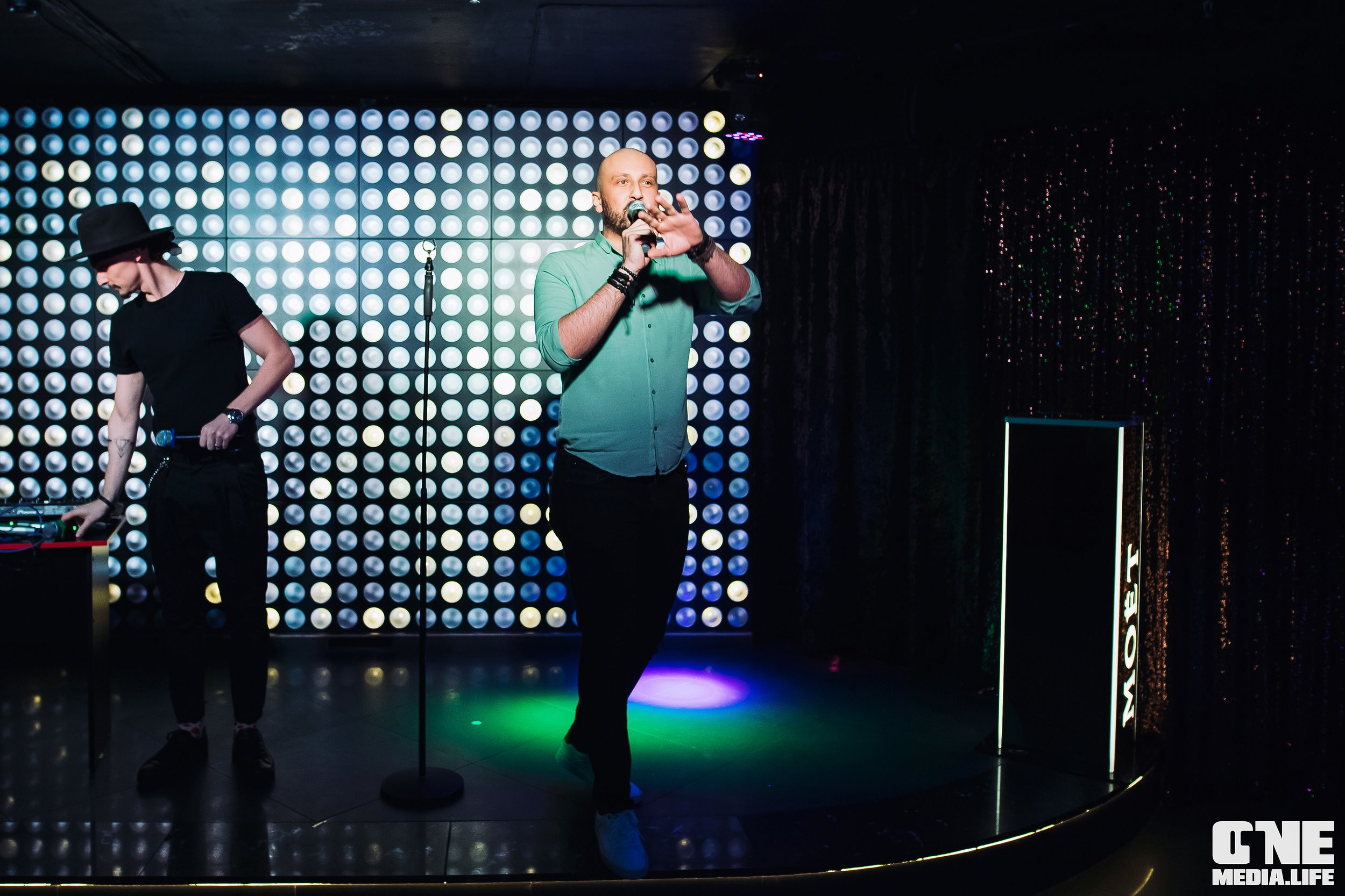 Фоторепортаж из караоке-клуба Эйфория. One Media Life: фоторепортажи, фотоотчеты с мероприятий и заведений