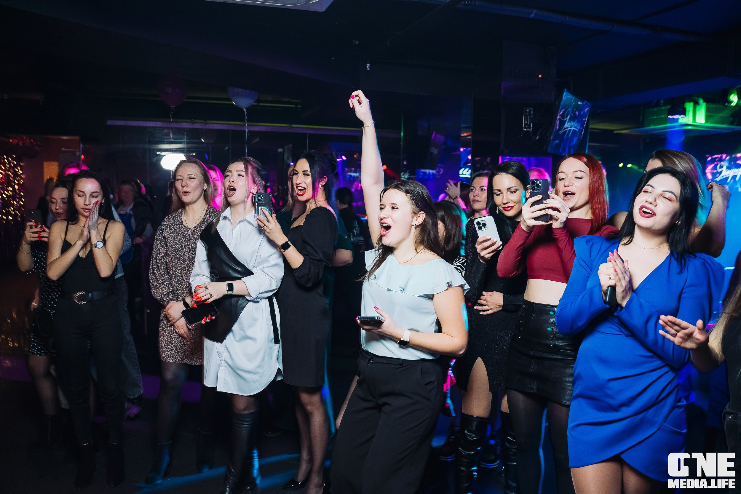 Фоторепортаж из караоке-клуба Эйфория. One Media Life: фоторепортажи, фотоотчеты с мероприятий и заведений