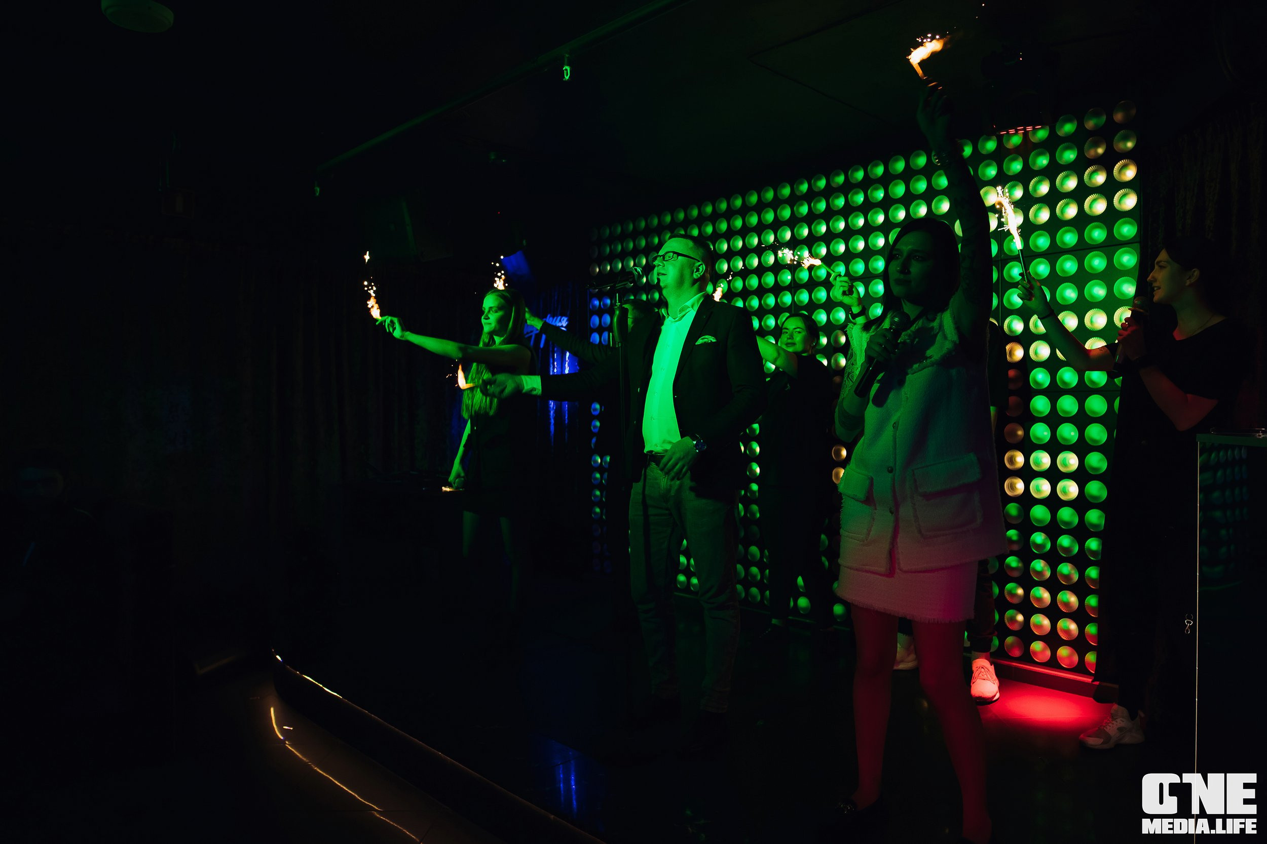 Фоторепортаж из караоке-клуба Эйфория. One Media Life: фоторепортажи, фотоотчеты с мероприятий и заведений