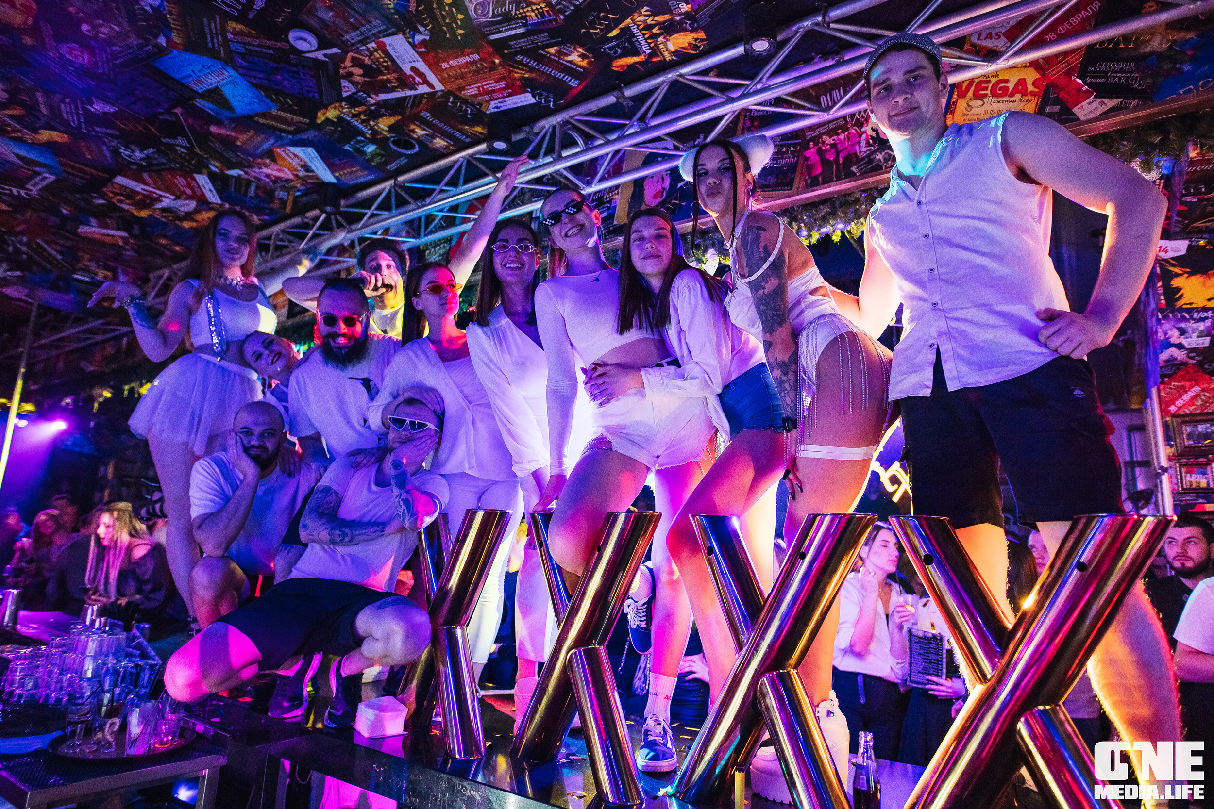 Фоторепортаж из экстрим бара XxxX. One Media Life: фоторепортажи, фотоотчеты с мероприятий и заведений