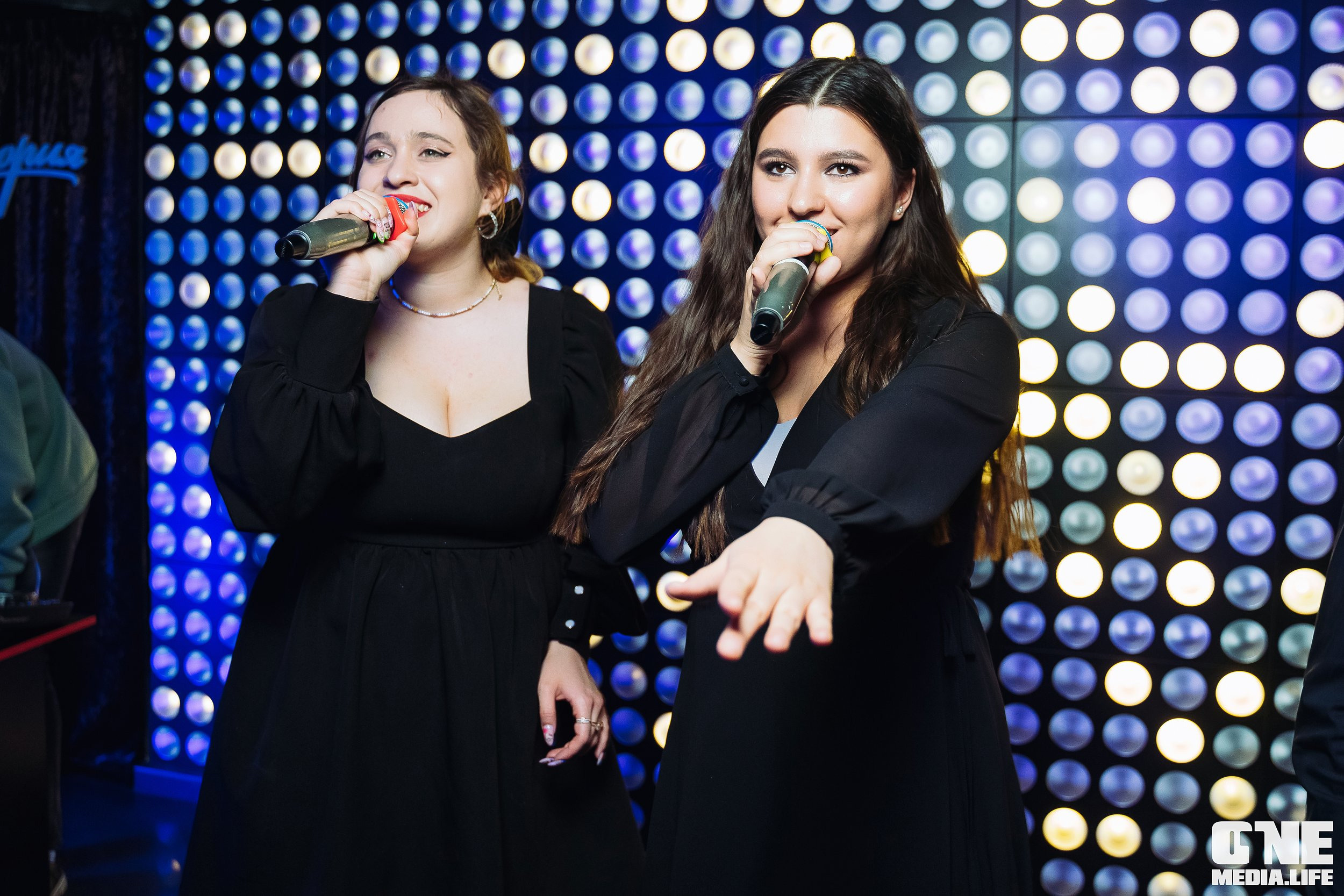 Фоторепортаж из караоке-клуба Эйфория. One Media Life: фоторепортажи, фотоотчеты с мероприятий и заведений