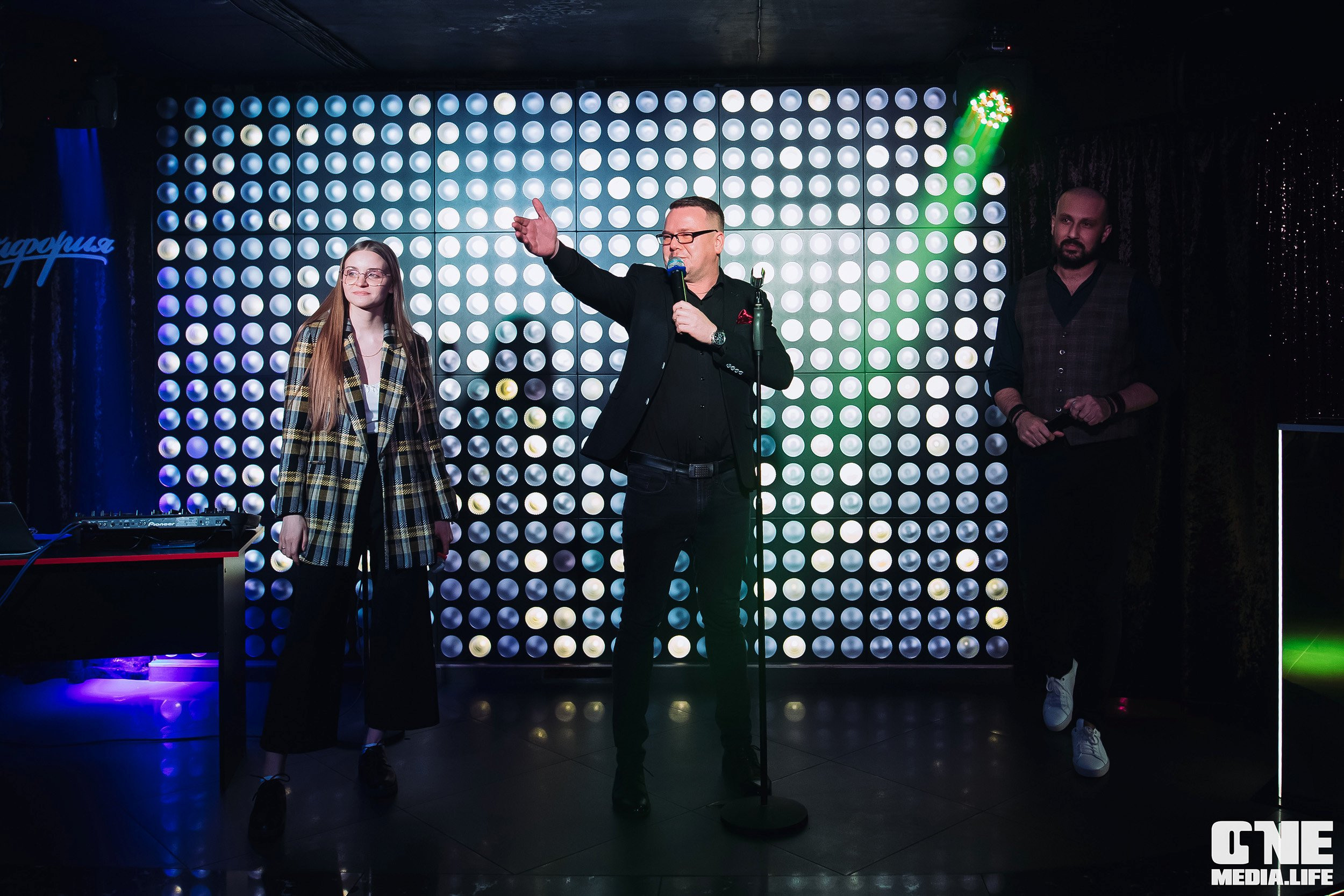 Фоторепортаж из караоке-клубе Эйфория. One Media Life: фоторепортажи, фотоотчеты с мероприятий и заведений