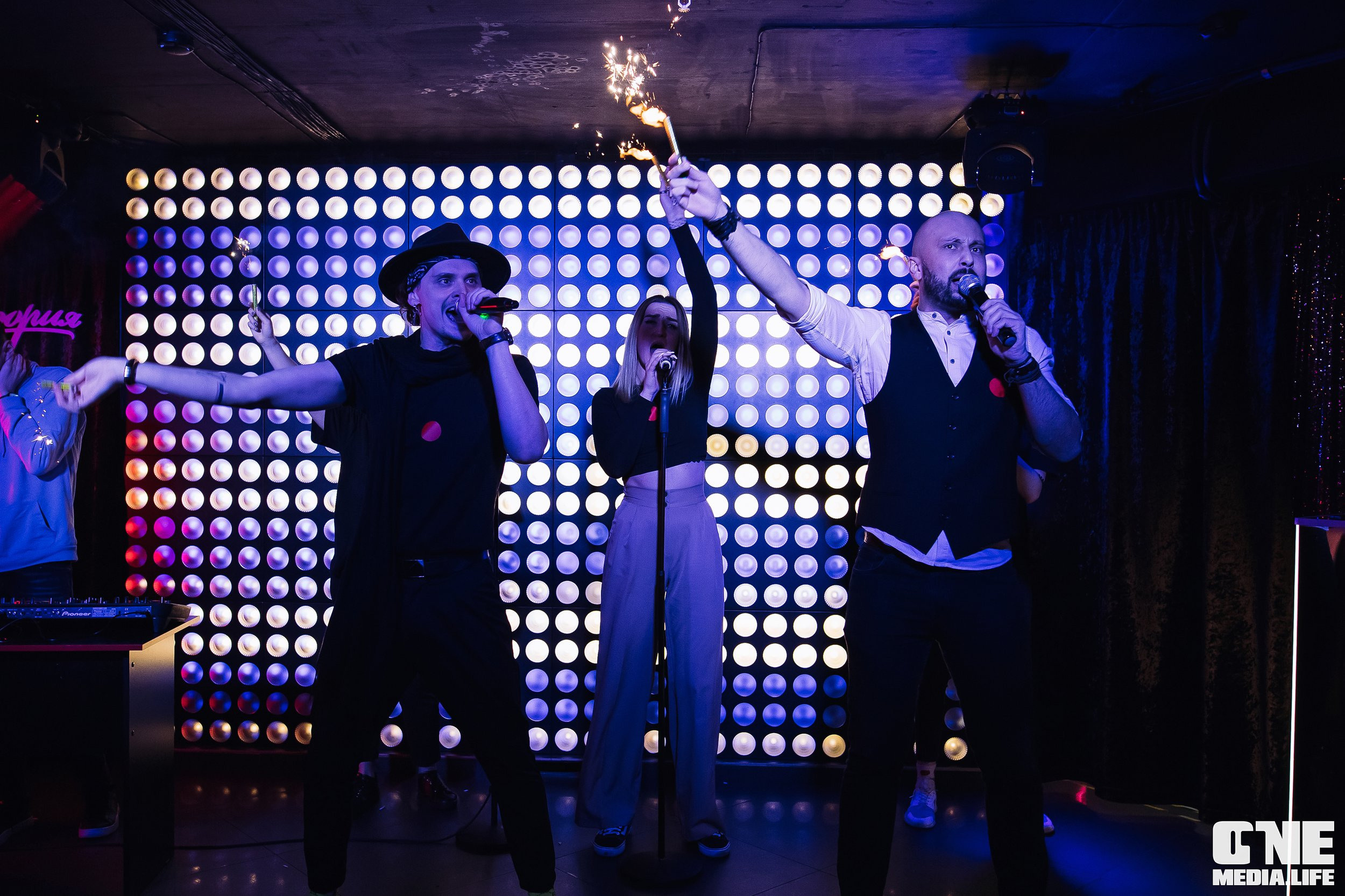 Фоторепортаж из караоке-клубе Эйфория. One Media Life: фоторепортажи, фотоотчеты с мероприятий и заведений