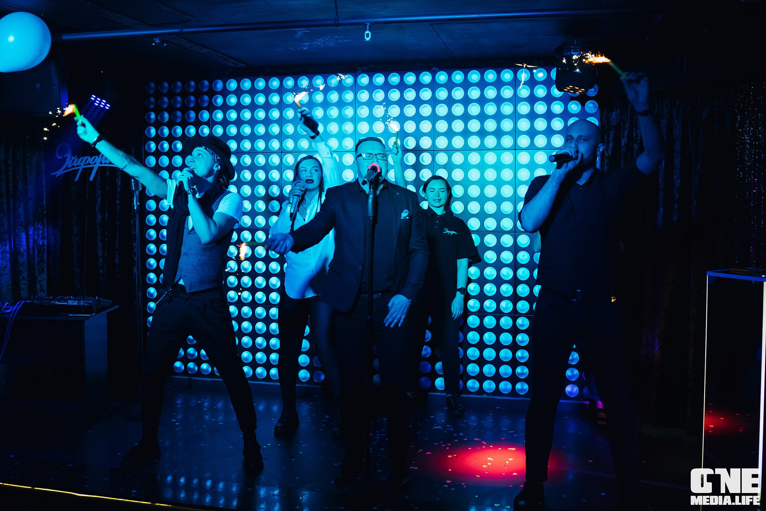 Фоторепортаж из караоке-клуба Эйфория. One Media Life: фоторепортажи, фотоотчеты с мероприятий и заведений