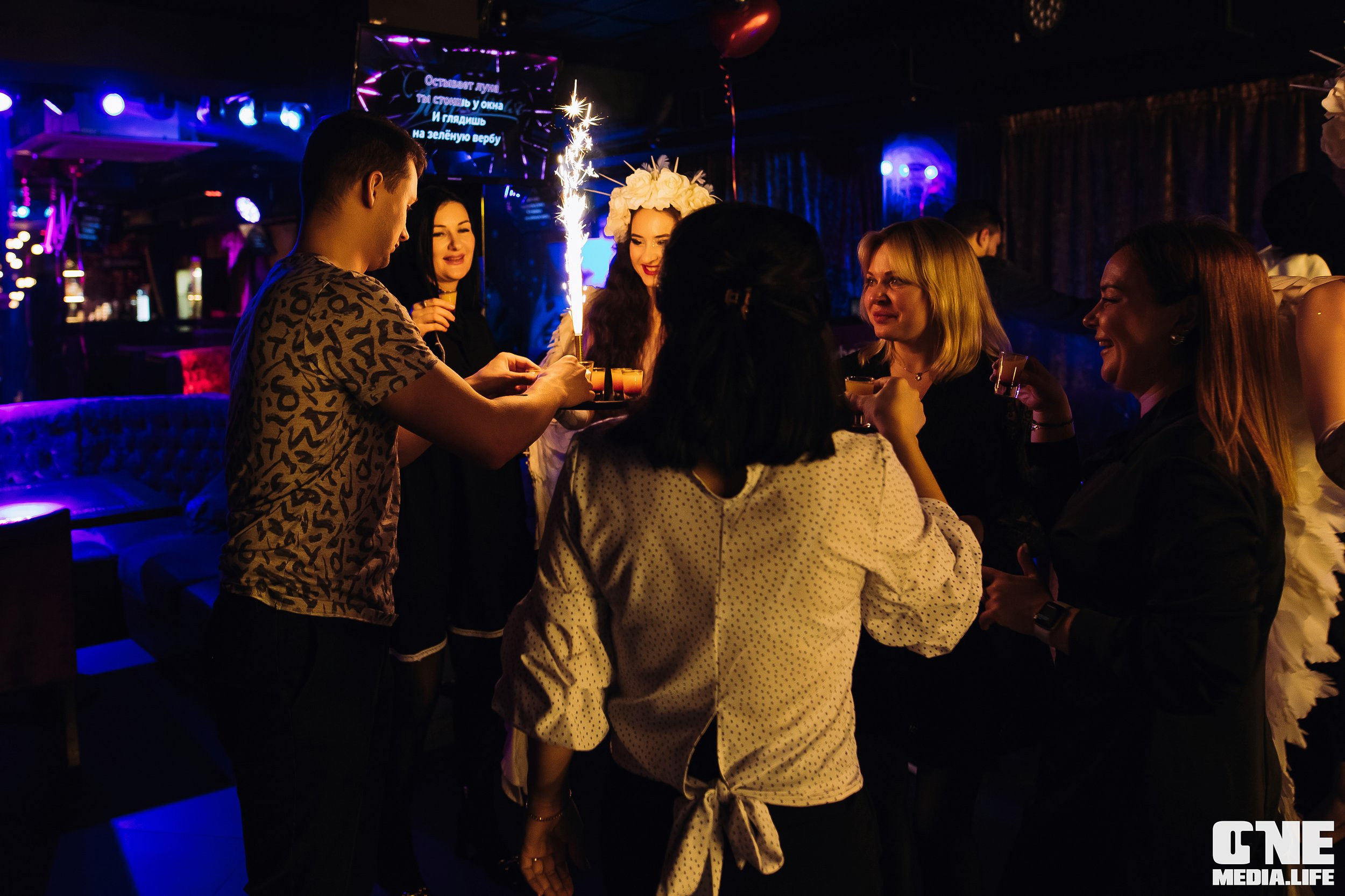 Фоторепортаж из караоке-клубе Эйфория. One Media Life: фоторепортажи, фотоотчеты с мероприятий и заведений