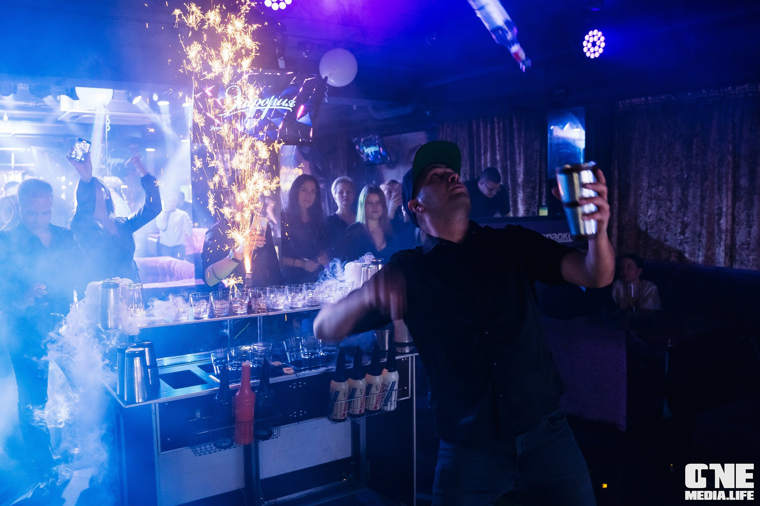 Фоторепортаж из караоке-клуба Эйфория. One Media Life: фоторепортажи, фотоотчеты с мероприятий и заведений