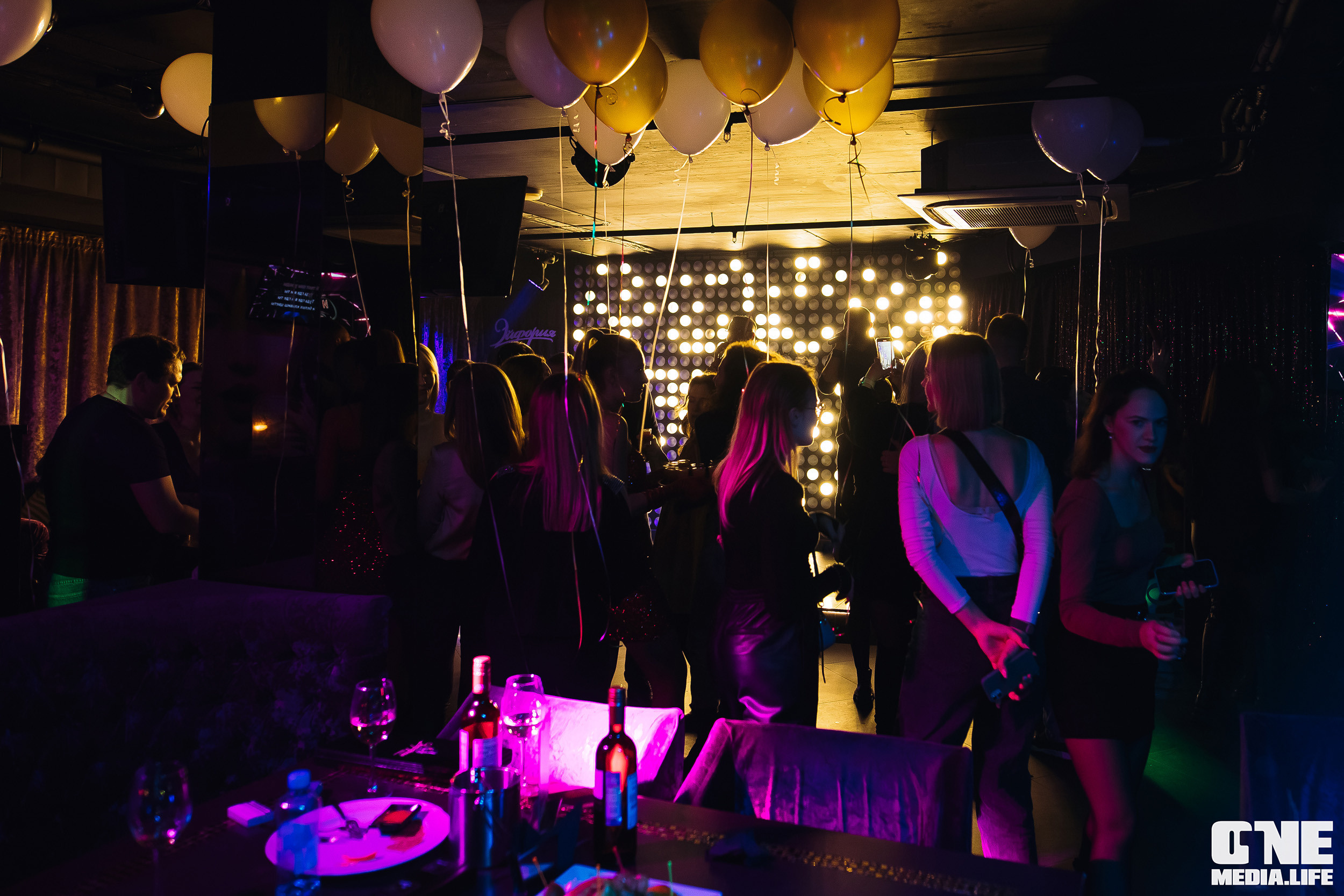 Фоторепортаж из караоке-клуба Эйфория. One Media Life: фоторепортажи, фотоотчеты с мероприятий и заведений