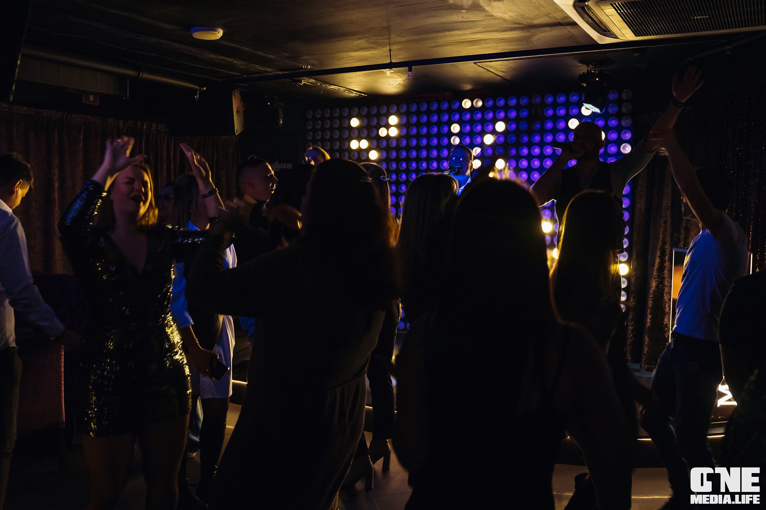 Фоторепортаж из караоке-клуба Эйфория. One Media Life: фоторепортажи, фотоотчеты с мероприятий и заведений