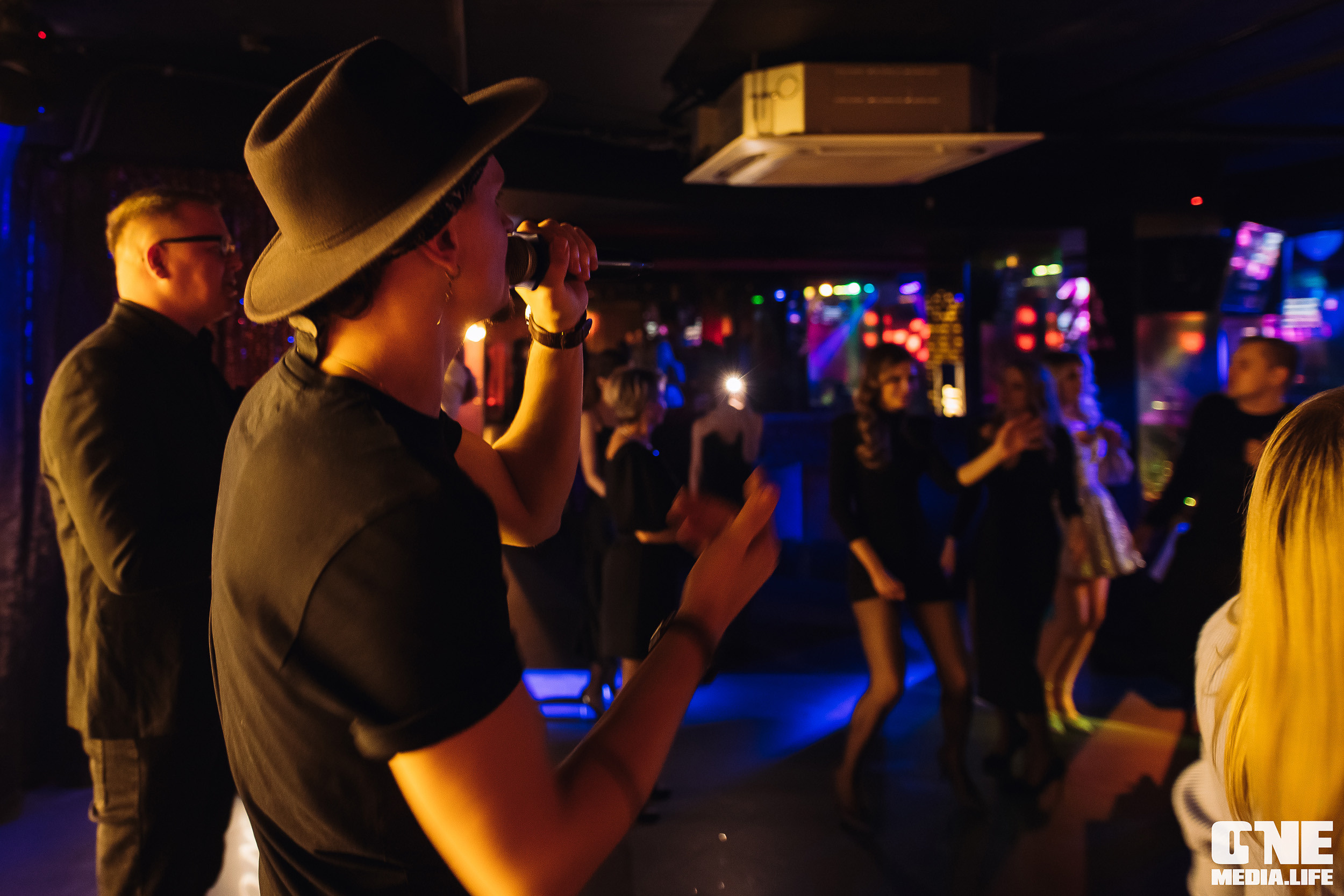 Фоторепортаж из караоке-клуба Эйфория. One Media Life: фоторепортажи, фотоотчеты с мероприятий и заведений