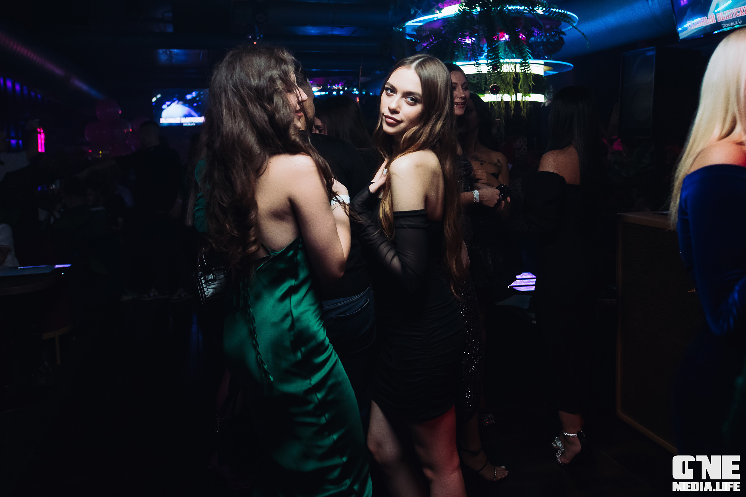 Фоторепортаж из DoubleU. One Media Life: фоторепортажи, фотоотчеты с мероприятий и заведений