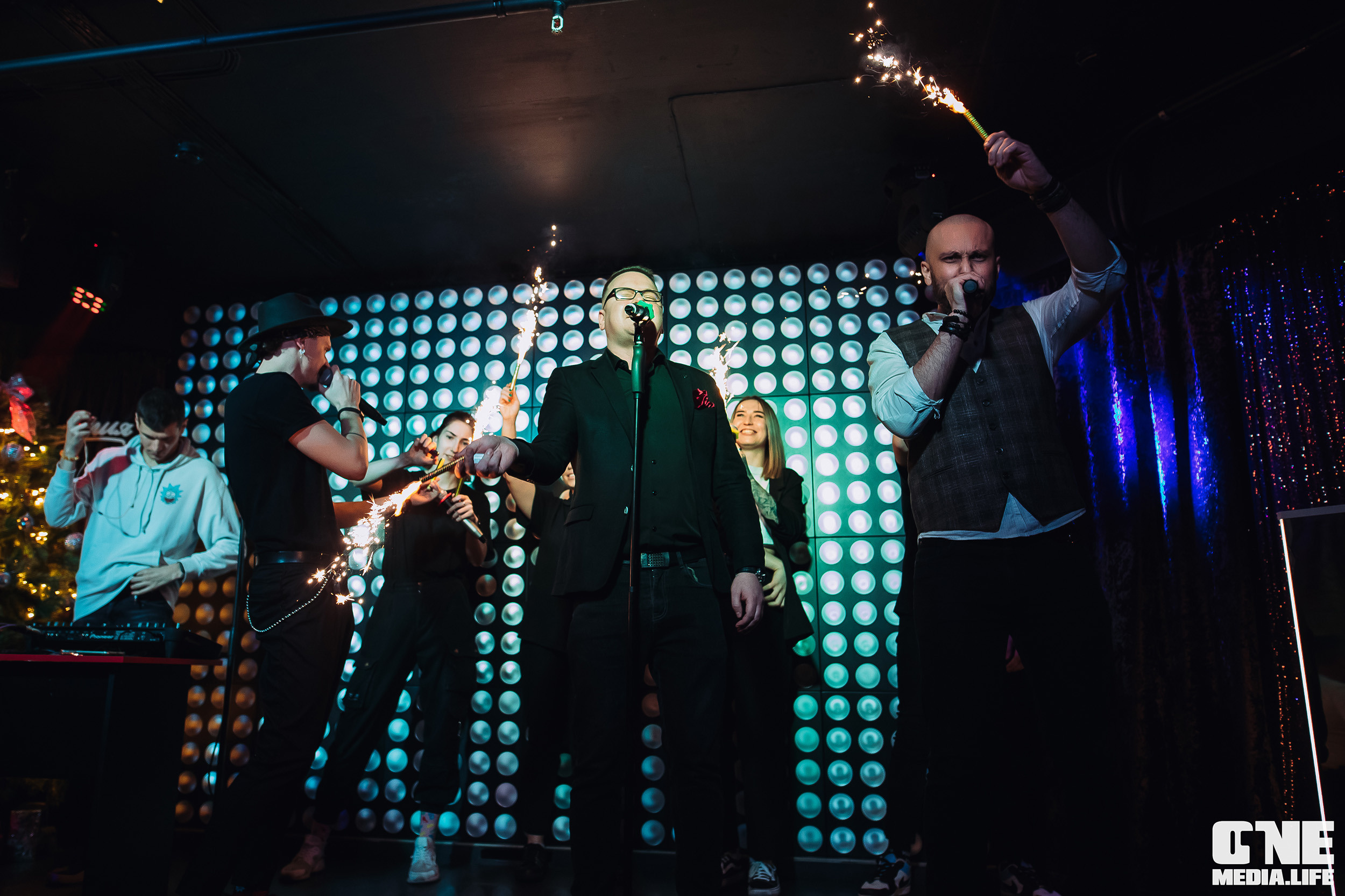 Фоторепортаж из караоке-клуба Эйфория. One Media Life: фоторепортажи, фотоотчеты с мероприятий и заведений