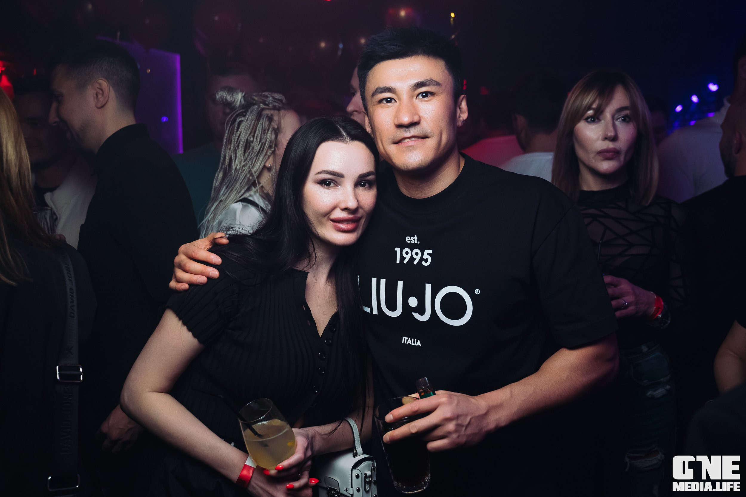 Фоторепортаж из Secret bar. One Media Life: фоторепортажи, фотоотчеты с мероприятий и заведений