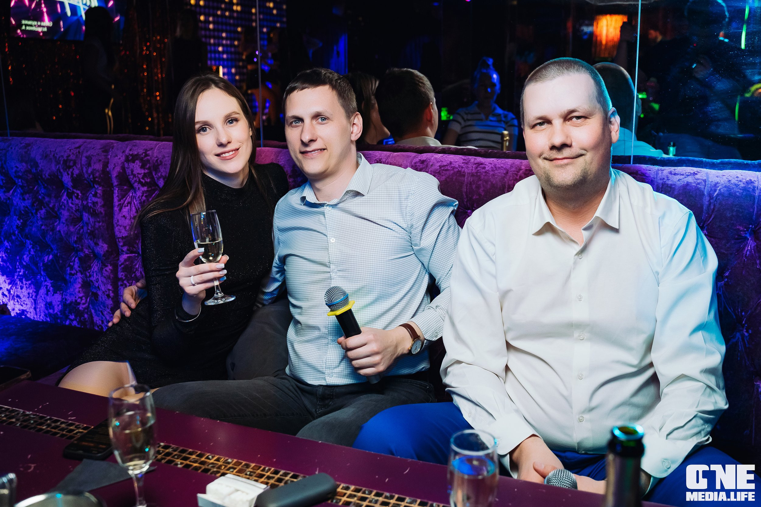 Фоторепортаж из караоке-клуба Эйфория. One Media Life: фоторепортажи, фотоотчеты с мероприятий и заведений