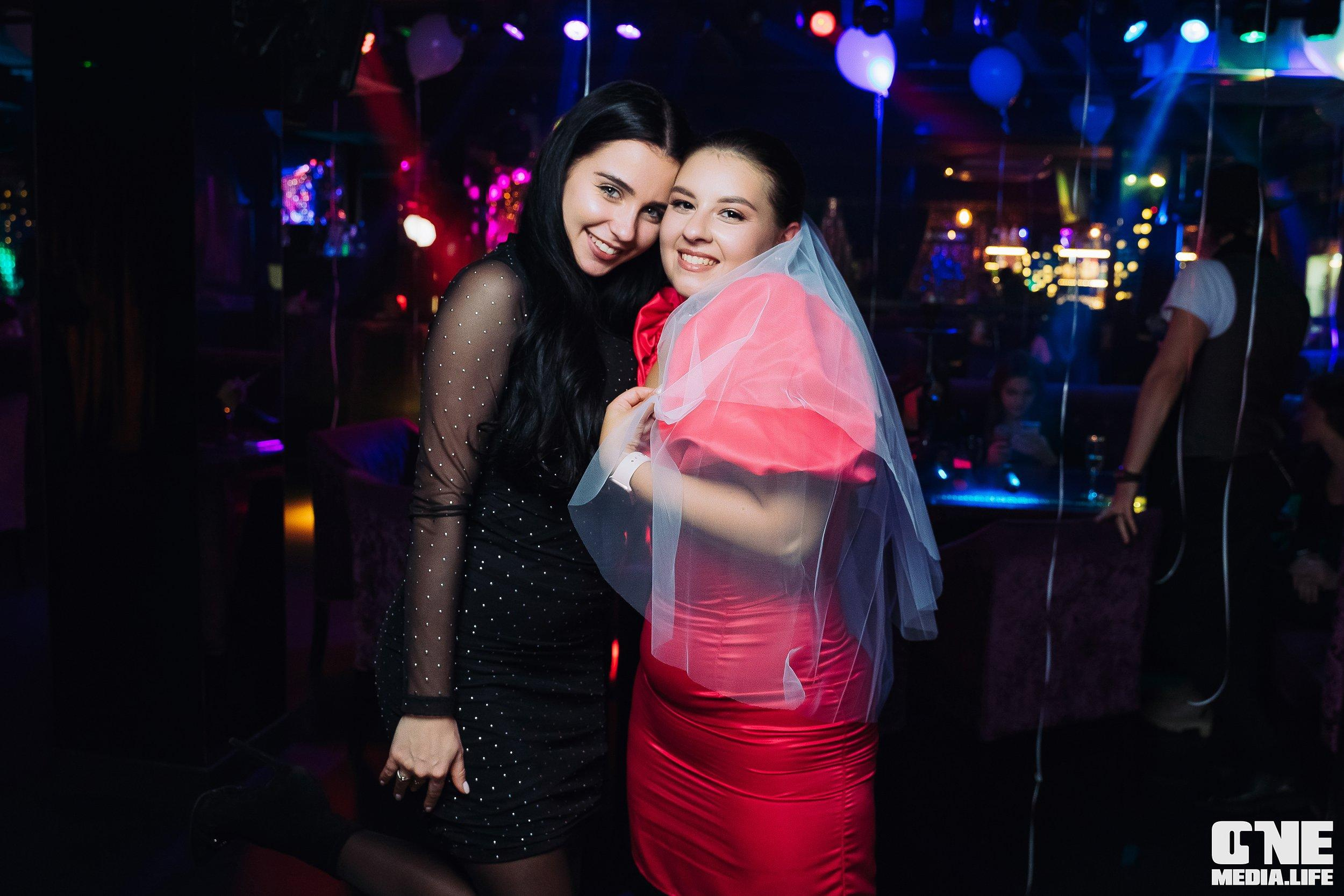 Фоторепортаж из караоке-клуба Эйфория. One Media Life: фоторепортажи, фотоотчеты с мероприятий и заведений