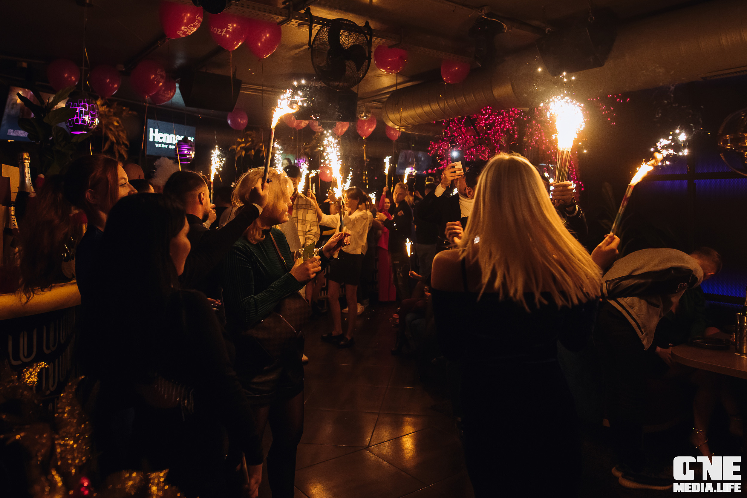 Фоторепортаж из DoubleU. One Media Life: фоторепортажи, фотоотчеты с мероприятий и заведений