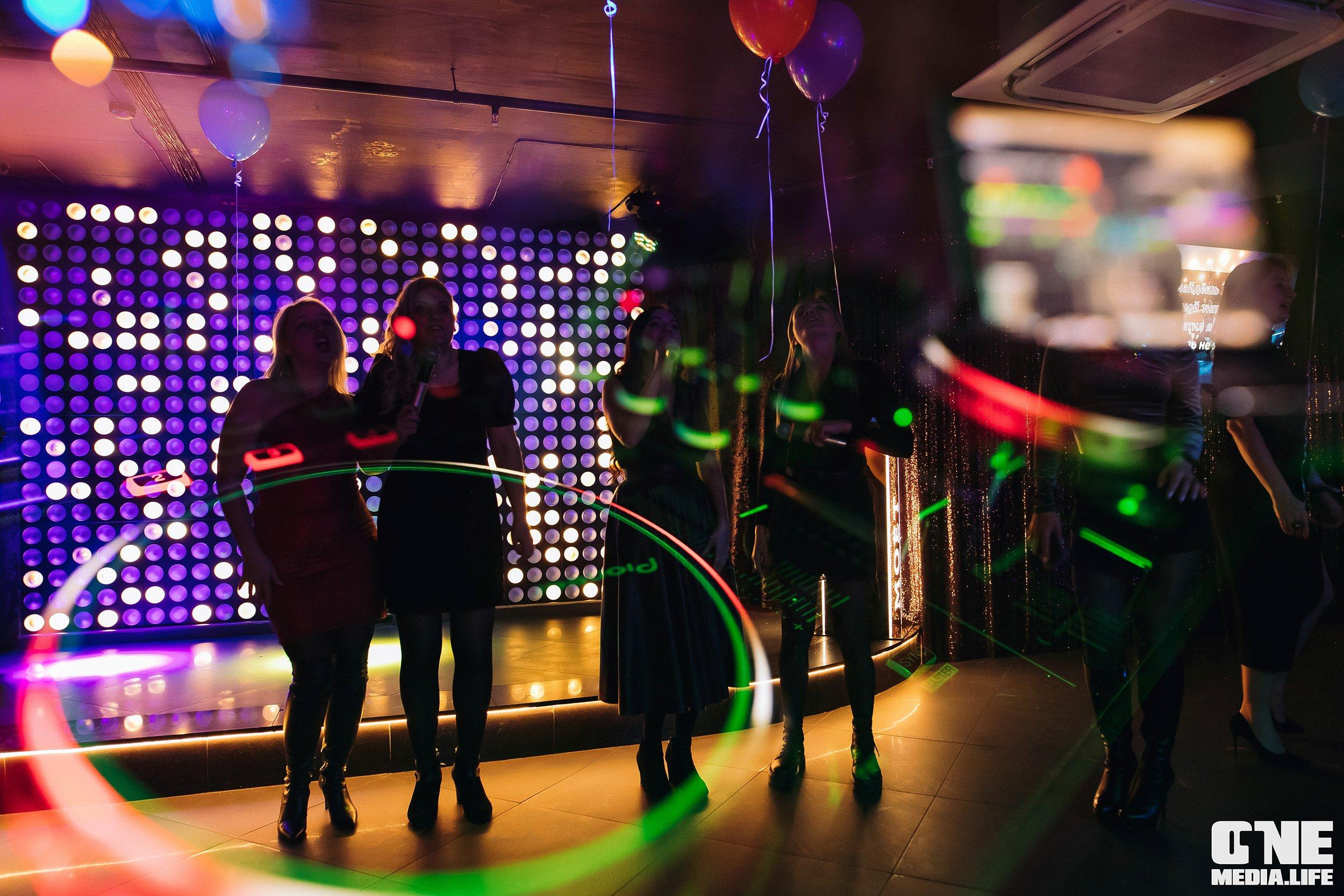 Фоторепортаж из караоке-клуба Эйфория. One Media Life: фоторепортажи, фотоотчеты с мероприятий и заведений