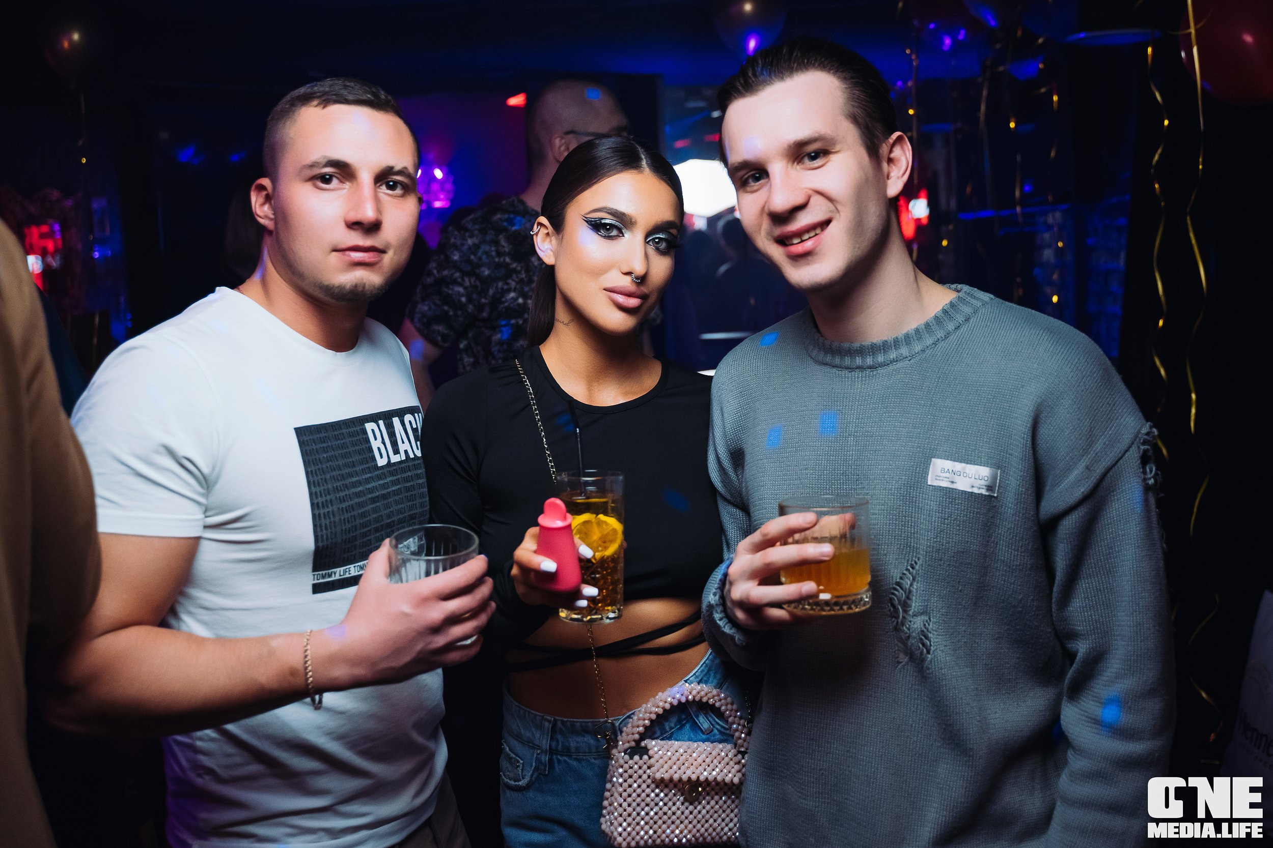 Фоторепортаж из Secret bar. One Media Life: фоторепортажи, фотоотчеты с мероприятий и заведений