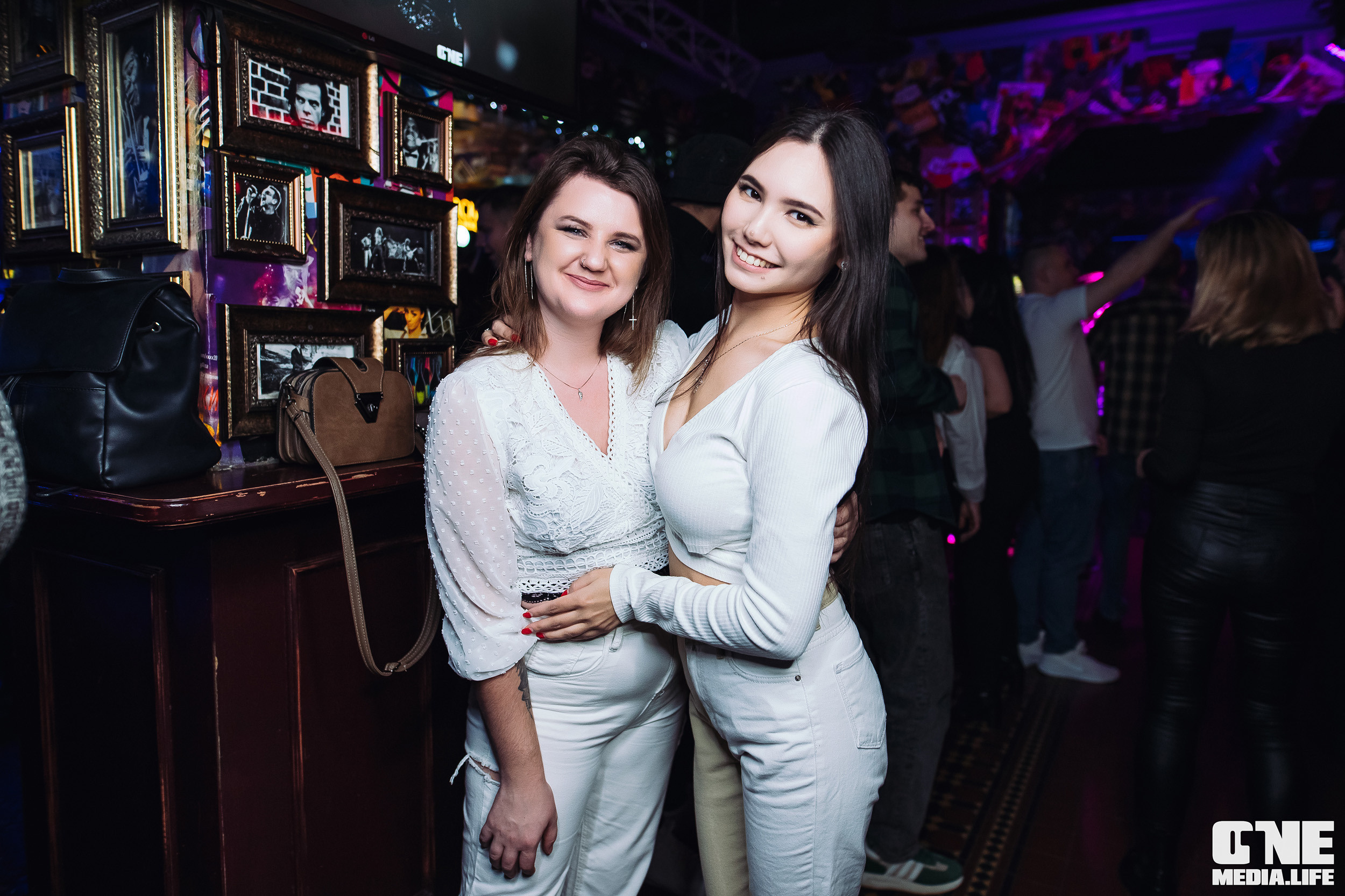 Фоторепортаж из экстрим бара XxxX. One Media Life: фоторепортажи, фотоотчеты с мероприятий и заведений