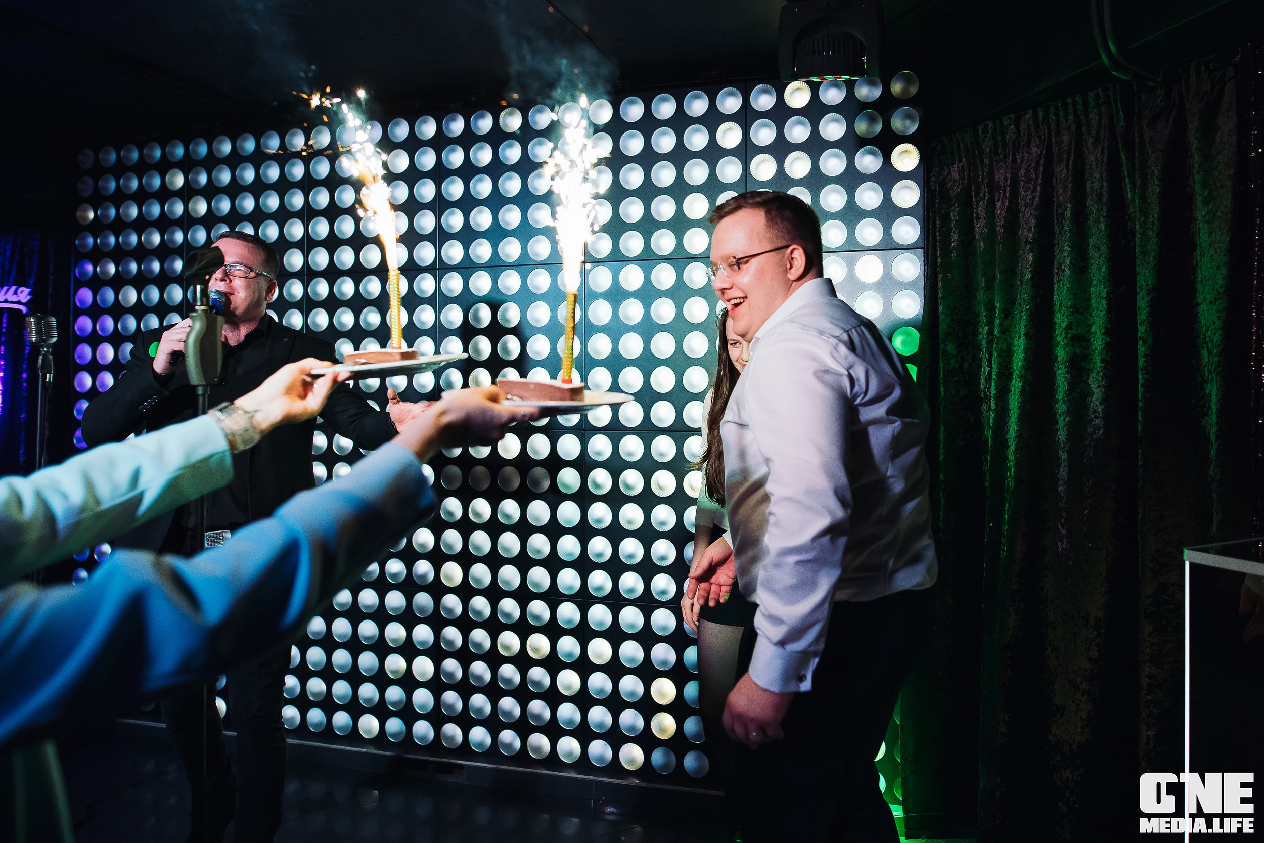 Фоторепортаж из караоке-клуба Эйфория. One Media Life: фоторепортажи, фотоотчеты с мероприятий и заведений